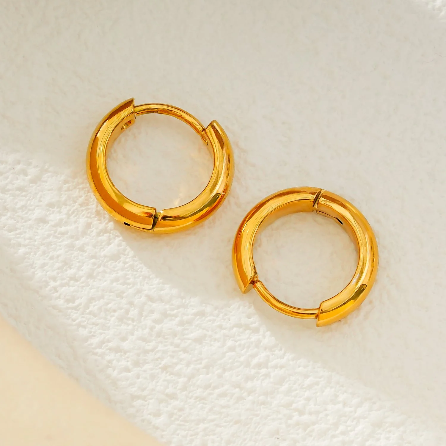 JAANBERG Gold: Mid Width Smooth Finish Mini Hoops for Day-to-Night Elegance - Image 8