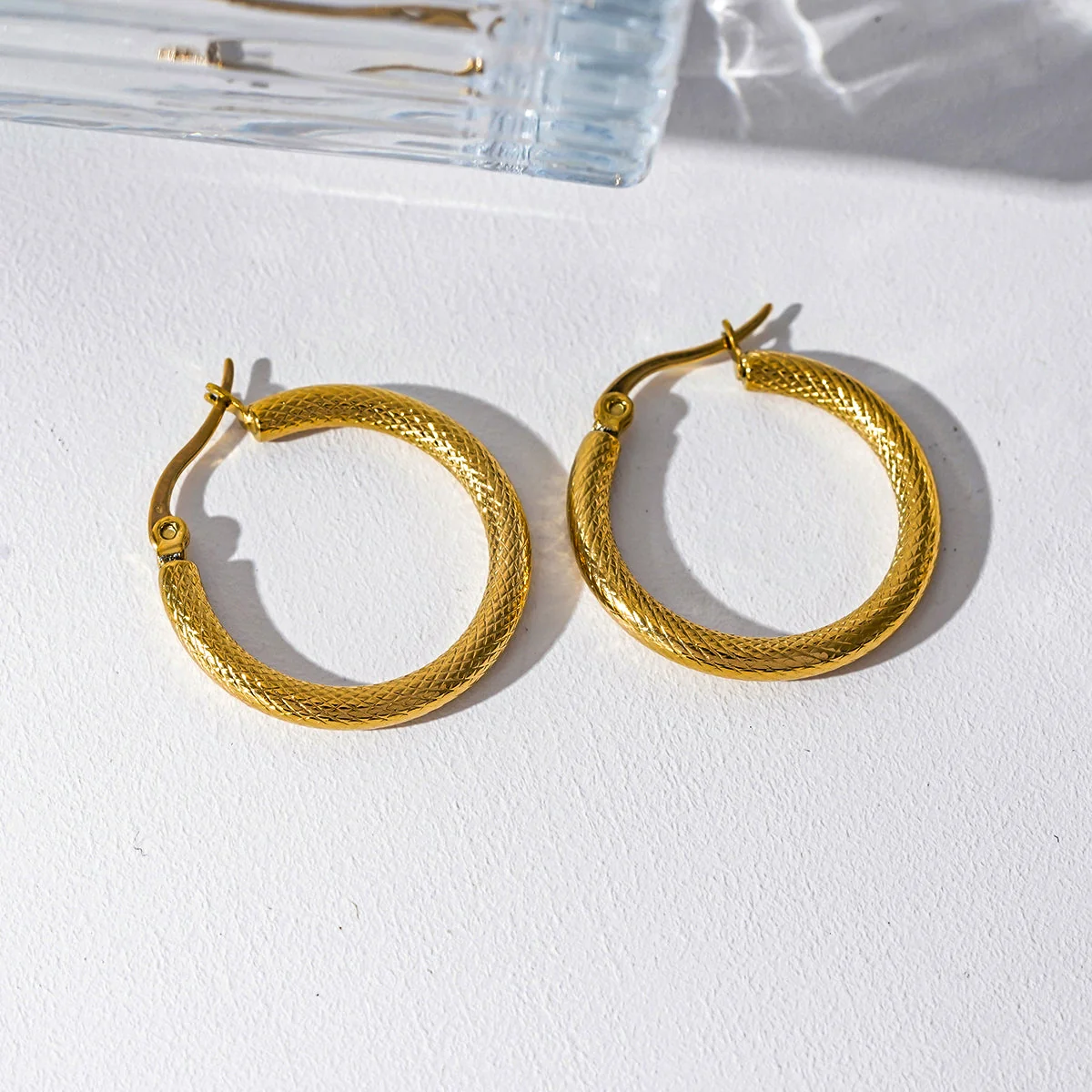 JUNKA Gold: Mid Width Basket Weave Patterned Day-to-Night Hoops - Image 3