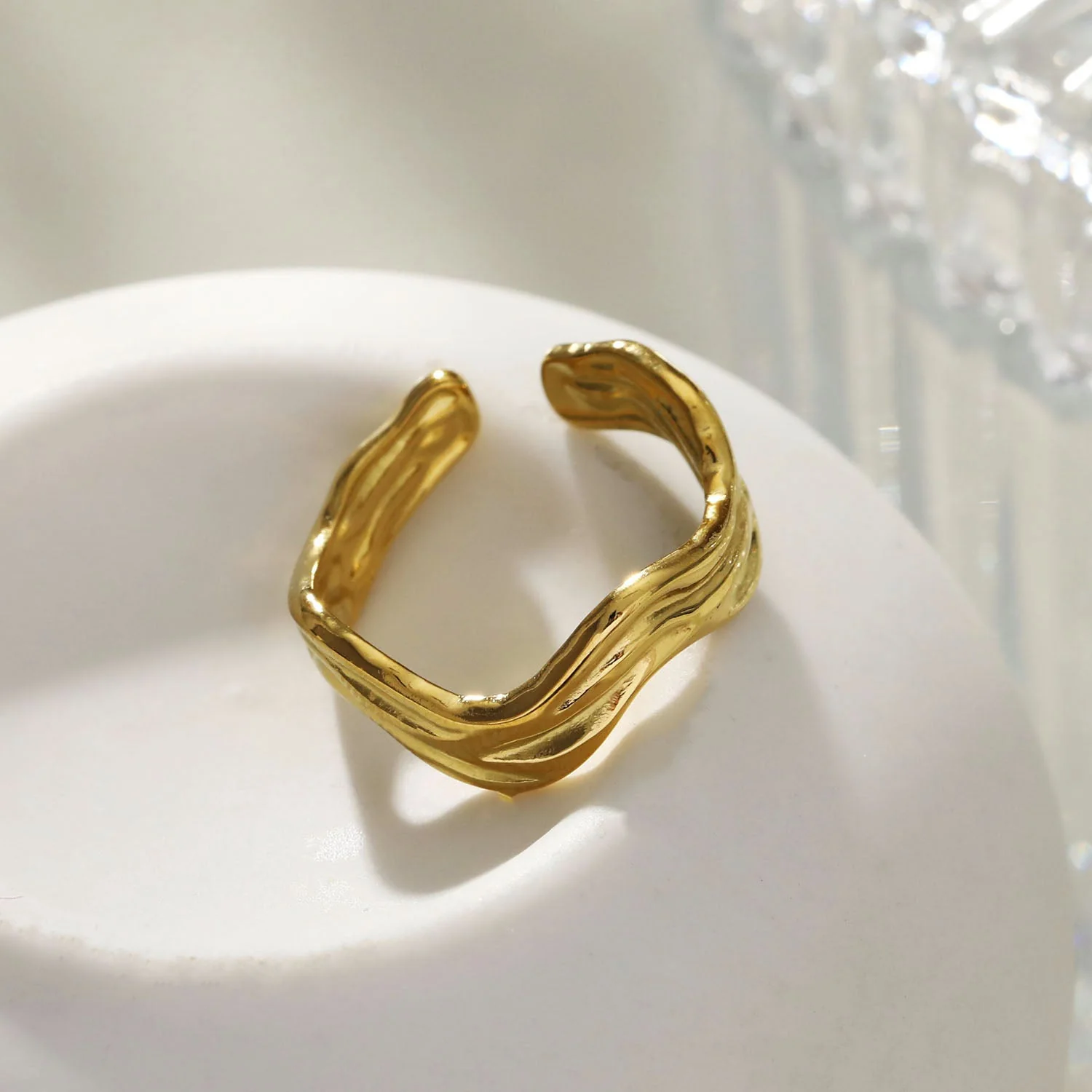 KALIA Wavy Shaped Textured Ring - Image 2