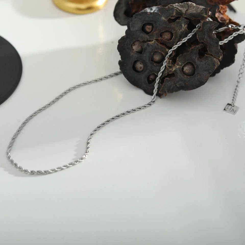 KIRA: Rope Chain Silver Necklace 28 Inches - Image 7