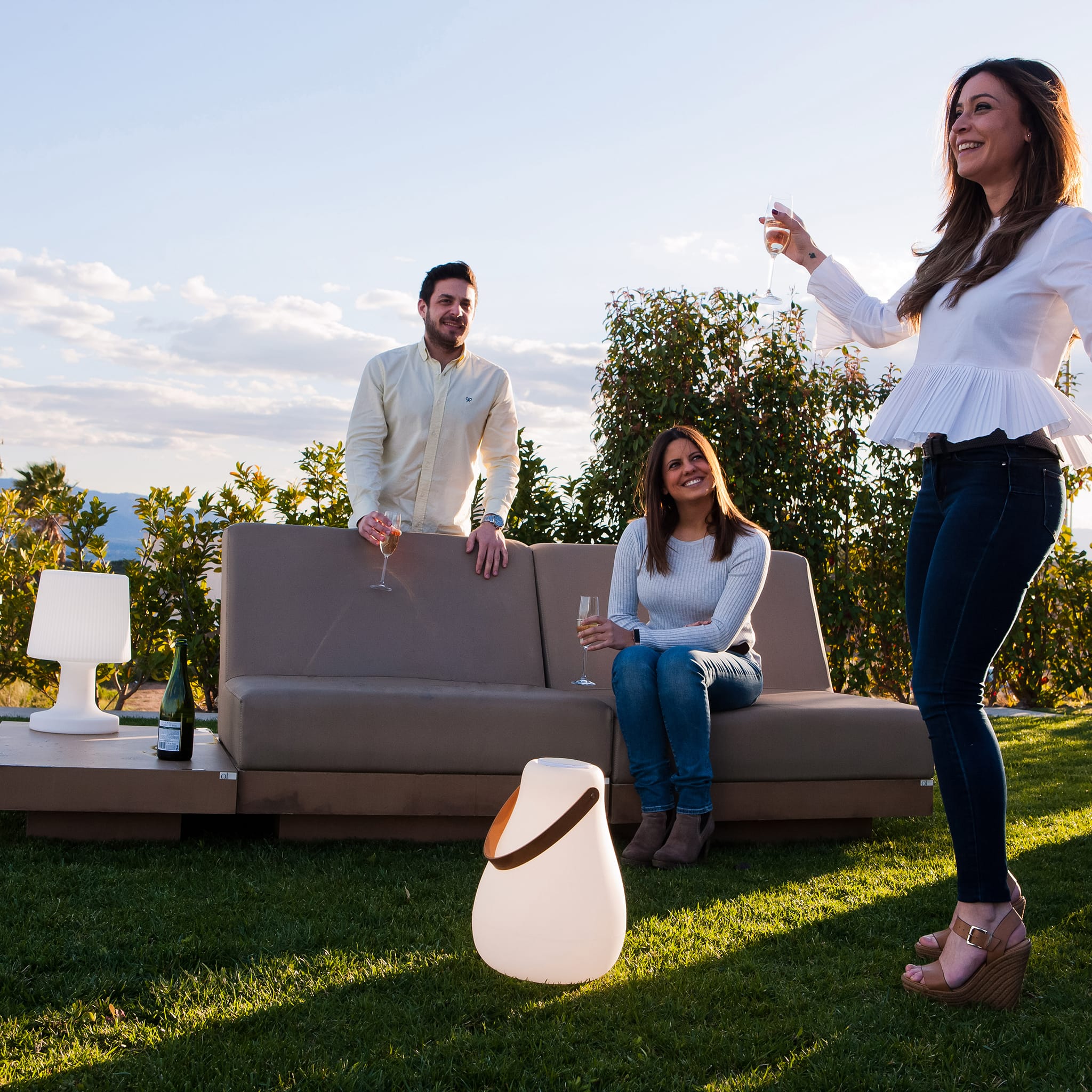 Kurby Play<br> Bluetooth Transmitter - Image 2