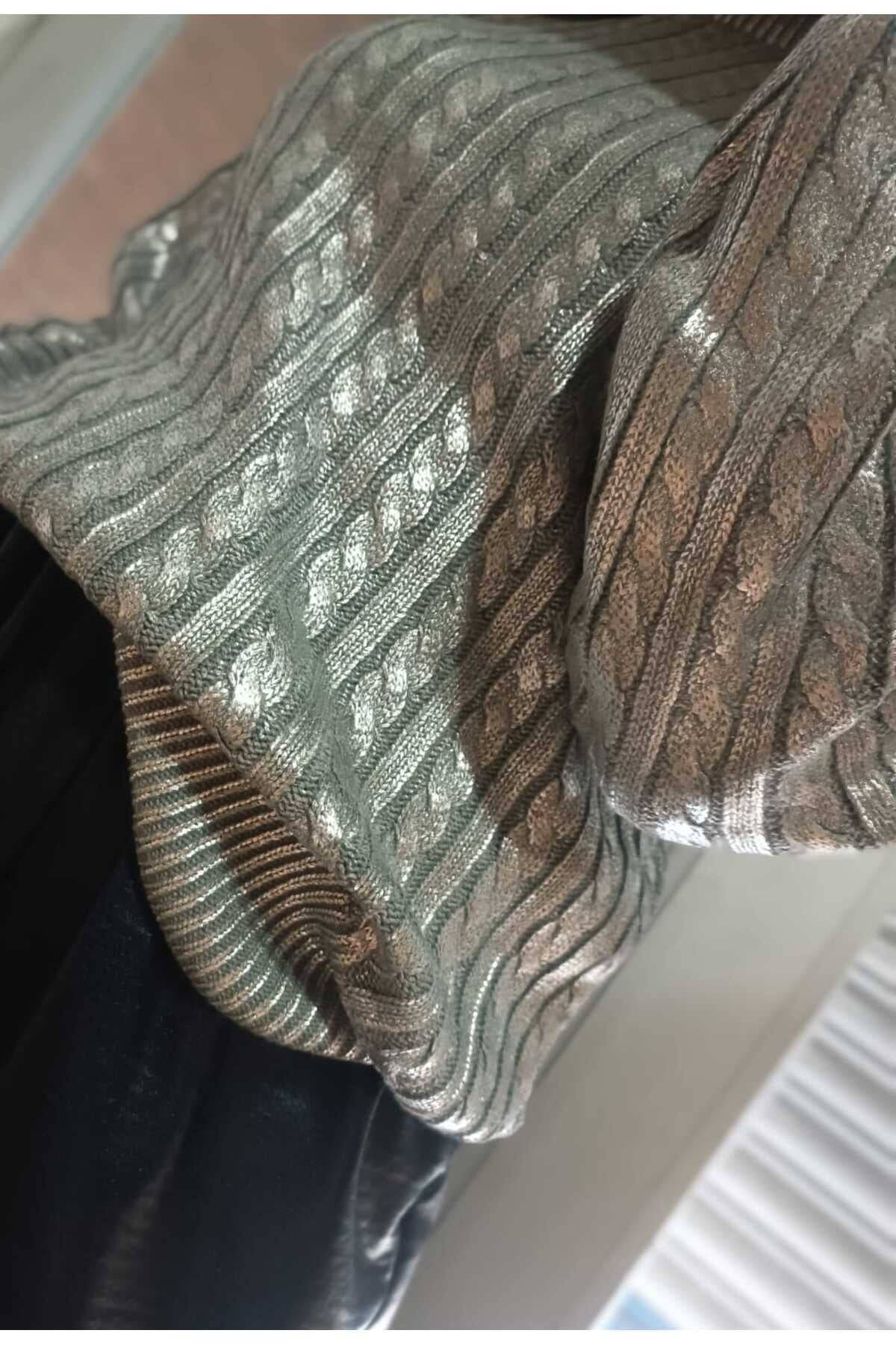 Leaf Braided Gray Sweater - Silver - Image 4