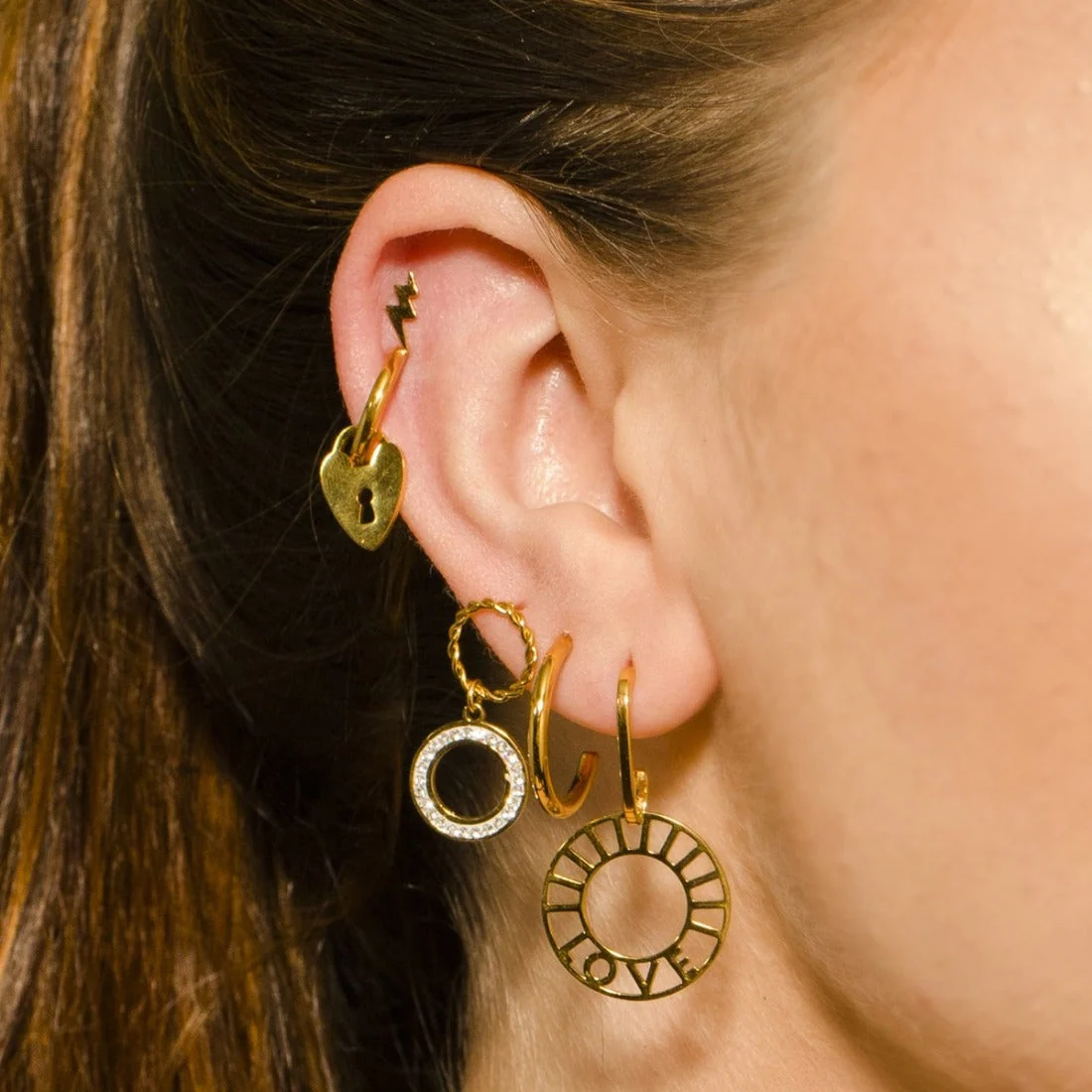 LOVE CIRCLE Earrings - Image 7