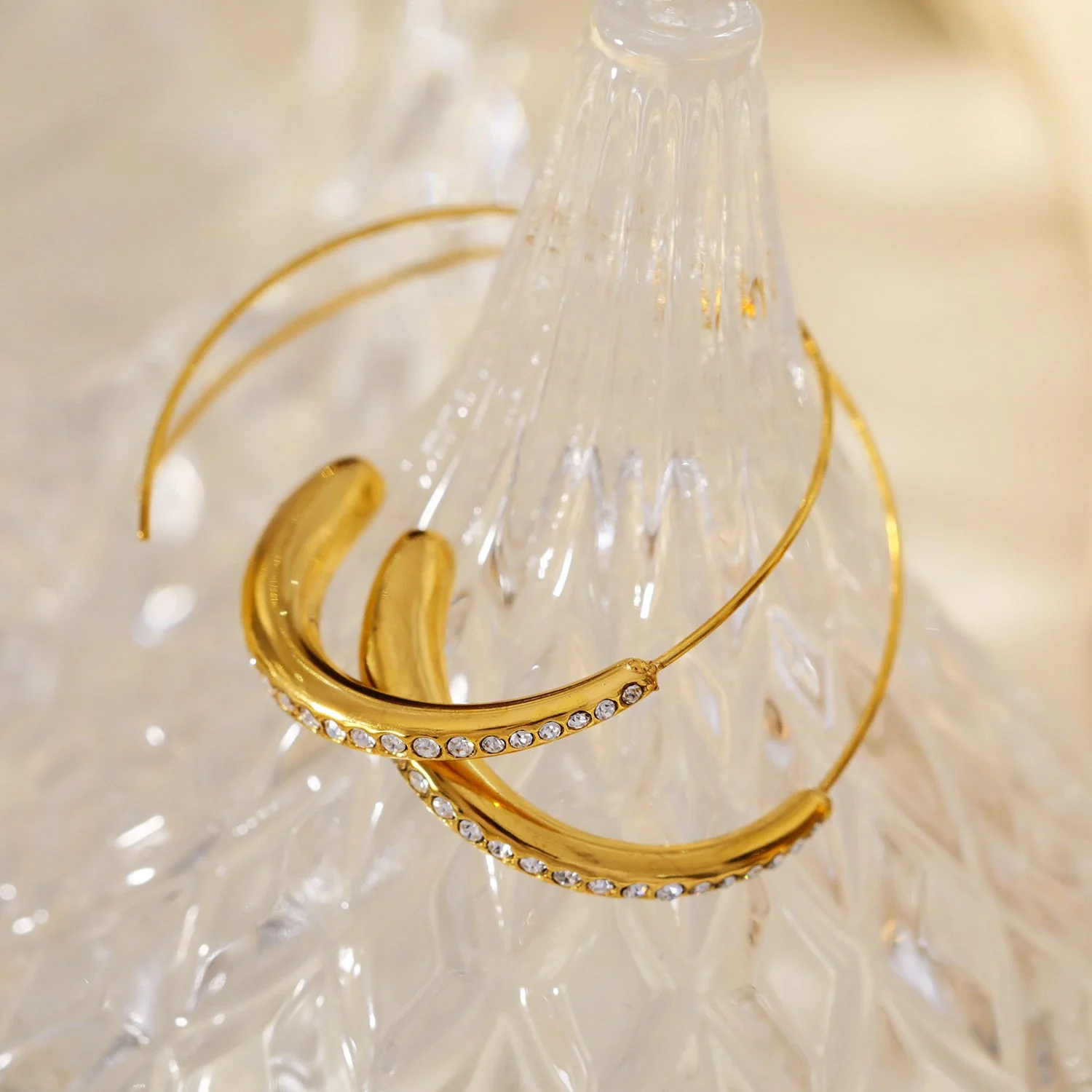 LYSSA: Geometric Hoop Earrings - Curved Elegance with Zirconia Sparkle - Image 5