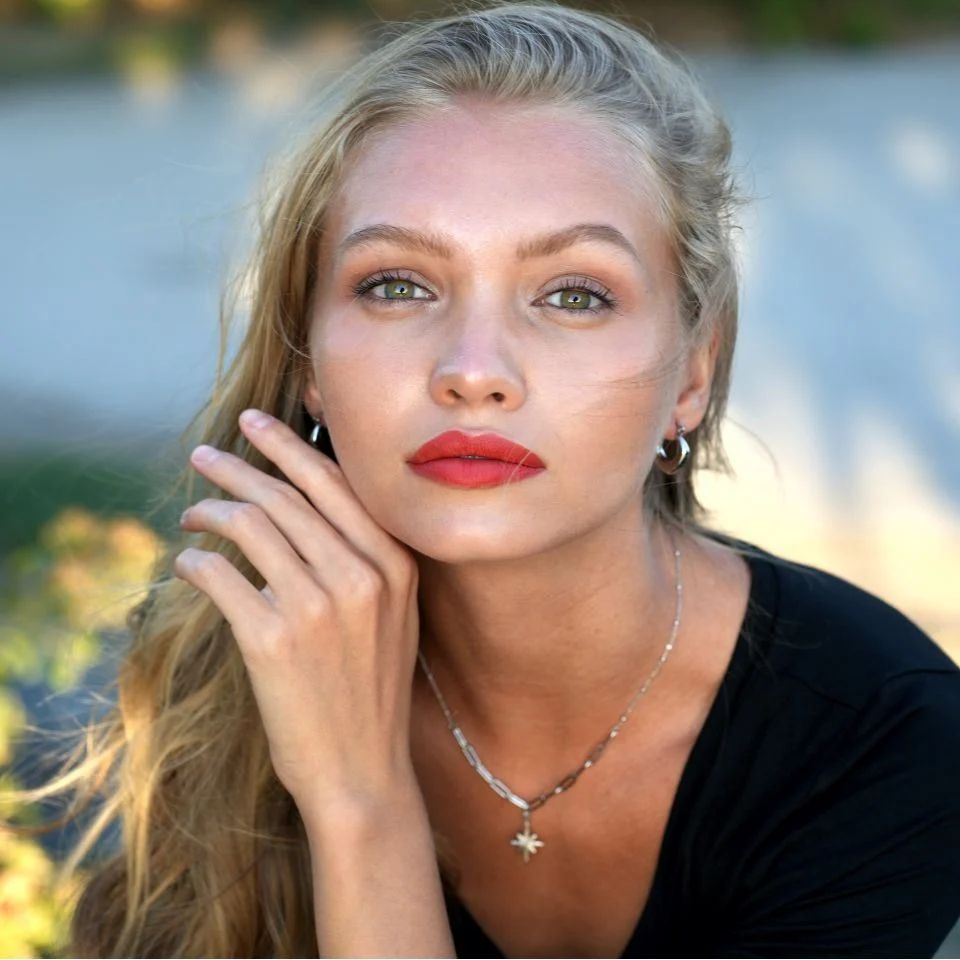 MALVINA Mix Silver Chain with Zirconia Studded Star Pendant - Image 2