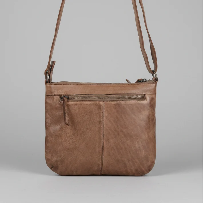 MET V Stitch Crossbody Leather Bag - Image 13