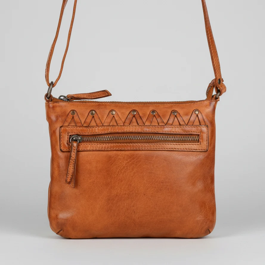 MET V Stitch Crossbody Leather Bag - Image 3