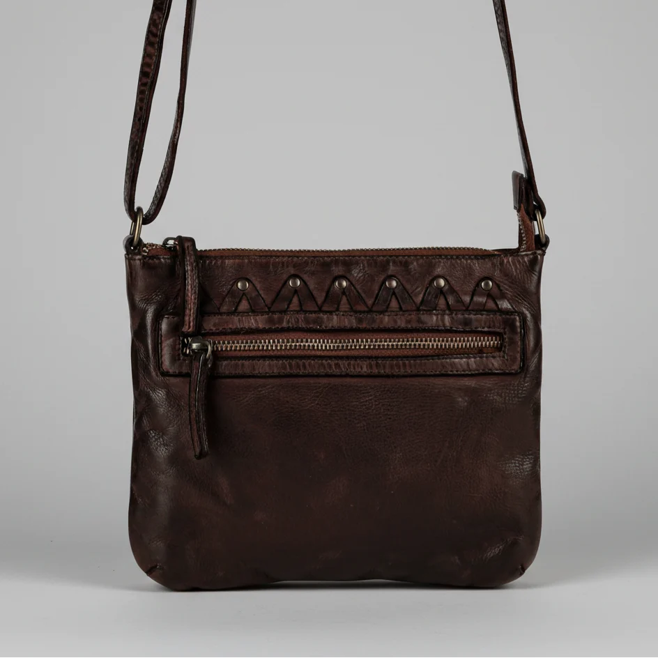 MET V Stitch Crossbody Leather Bag - Image 9