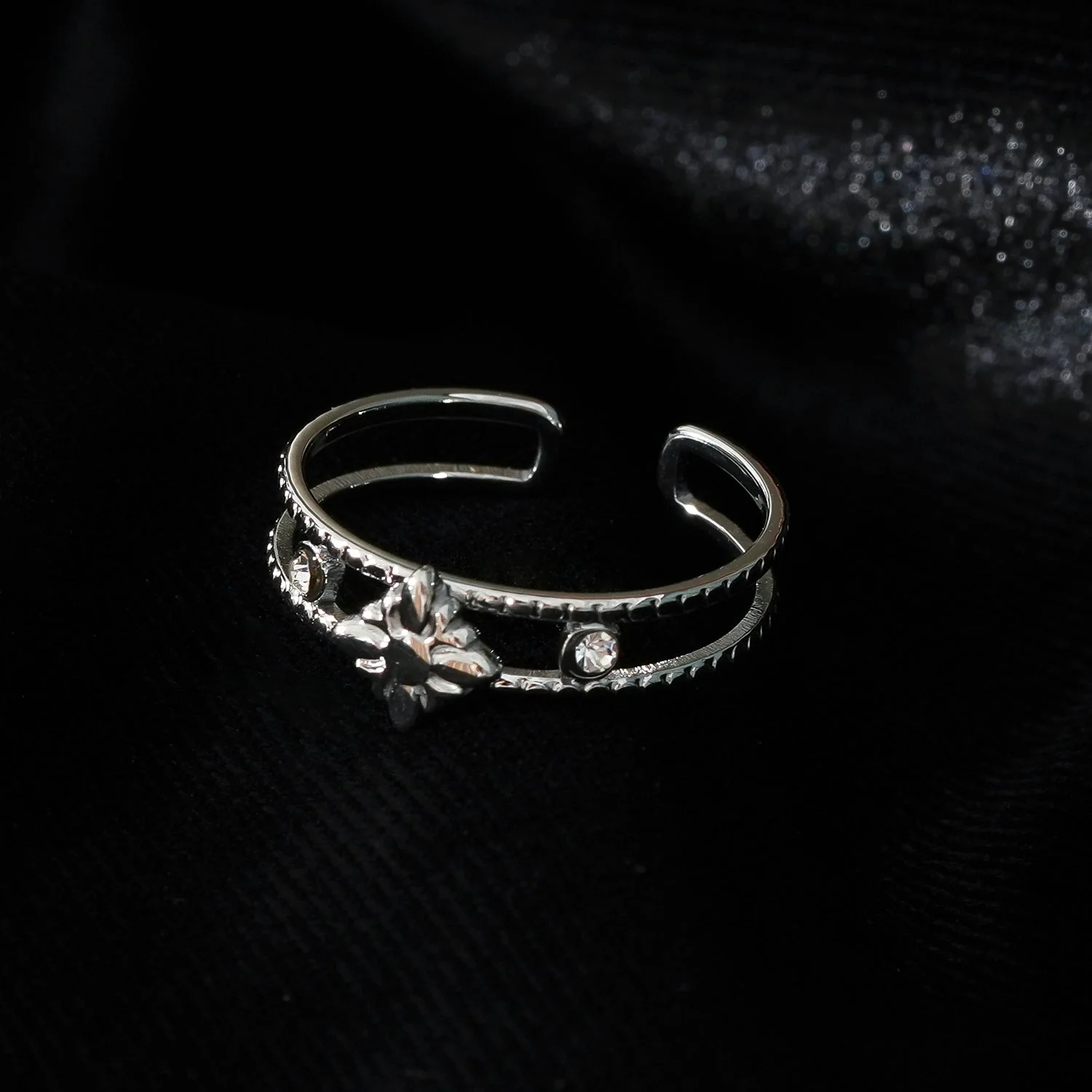 MICHELE White Gold (Silver Toned): Vintage Inspired Double Stacked Ring. - Image 2
