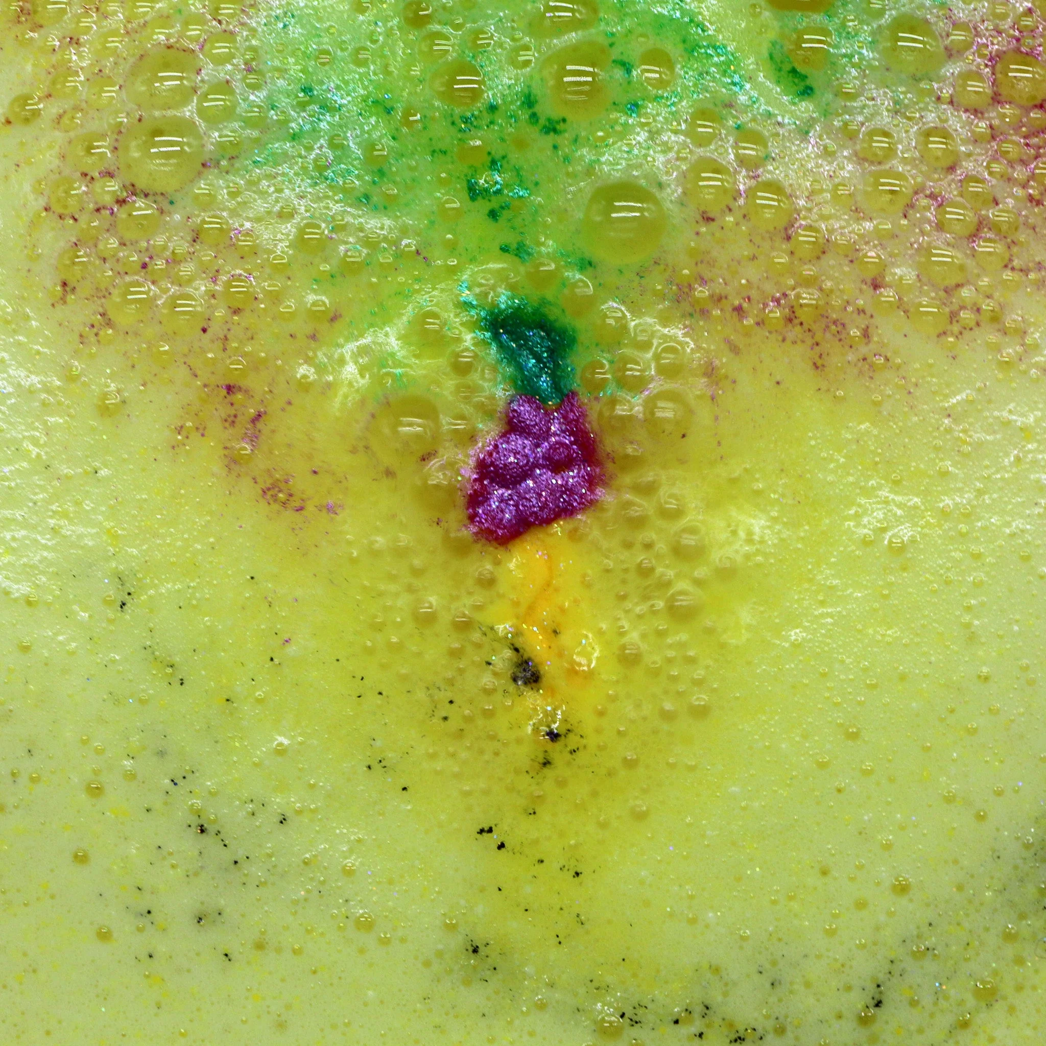 Mini Happy Pineapple - Image 3