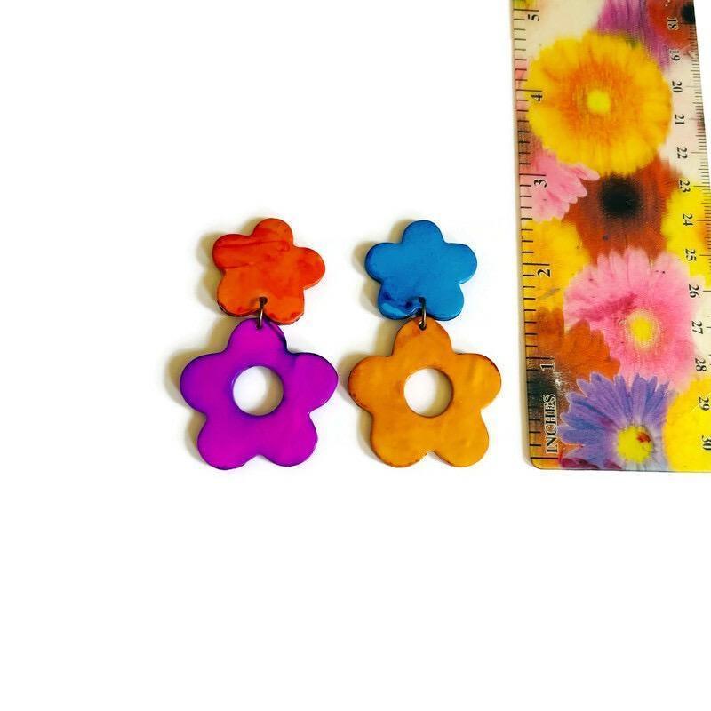 Mismatched Flower Clip On Earrings - Image 6