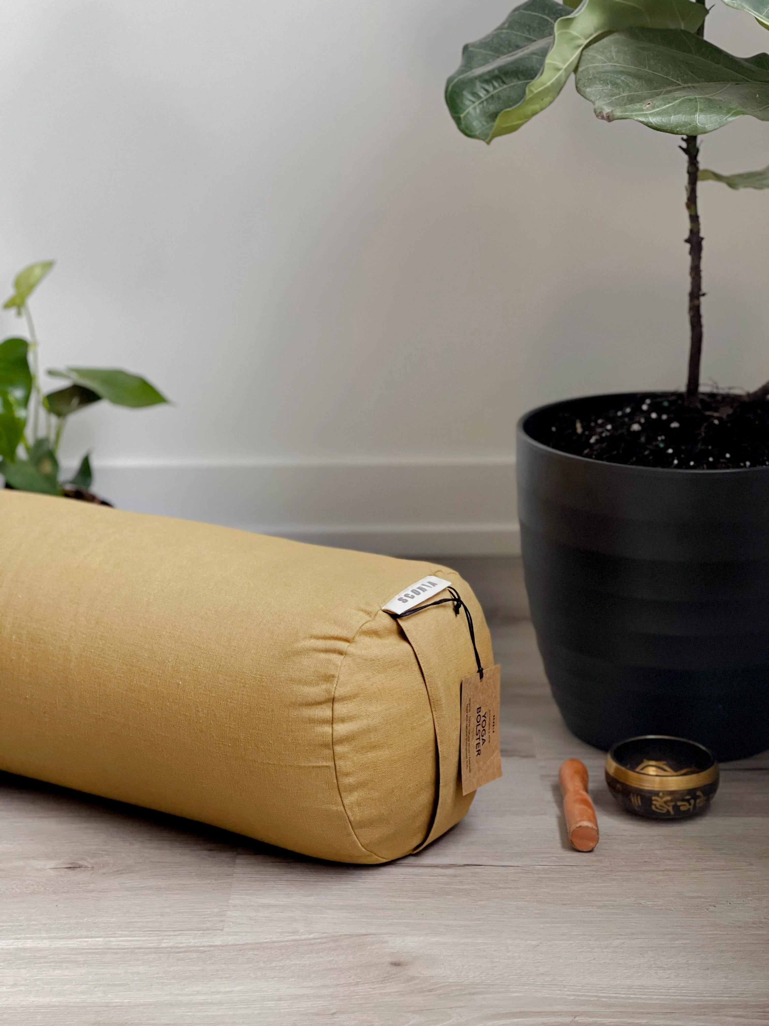 Round Yoga Bolster | Natural & Organic | Amber Gold - Image 3