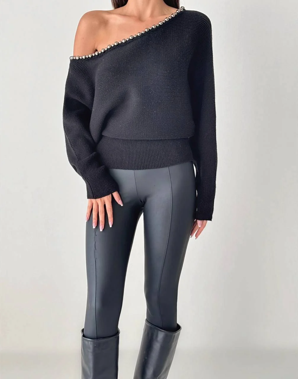 Off-Shoulder Knit Sweater - Black - Image 2
