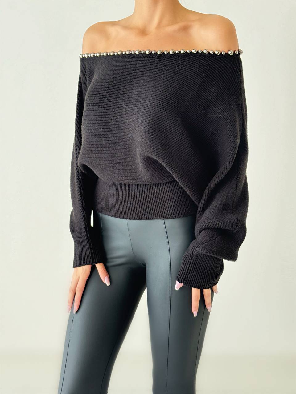 Off-Shoulder Knit Sweater - Black - Image 4