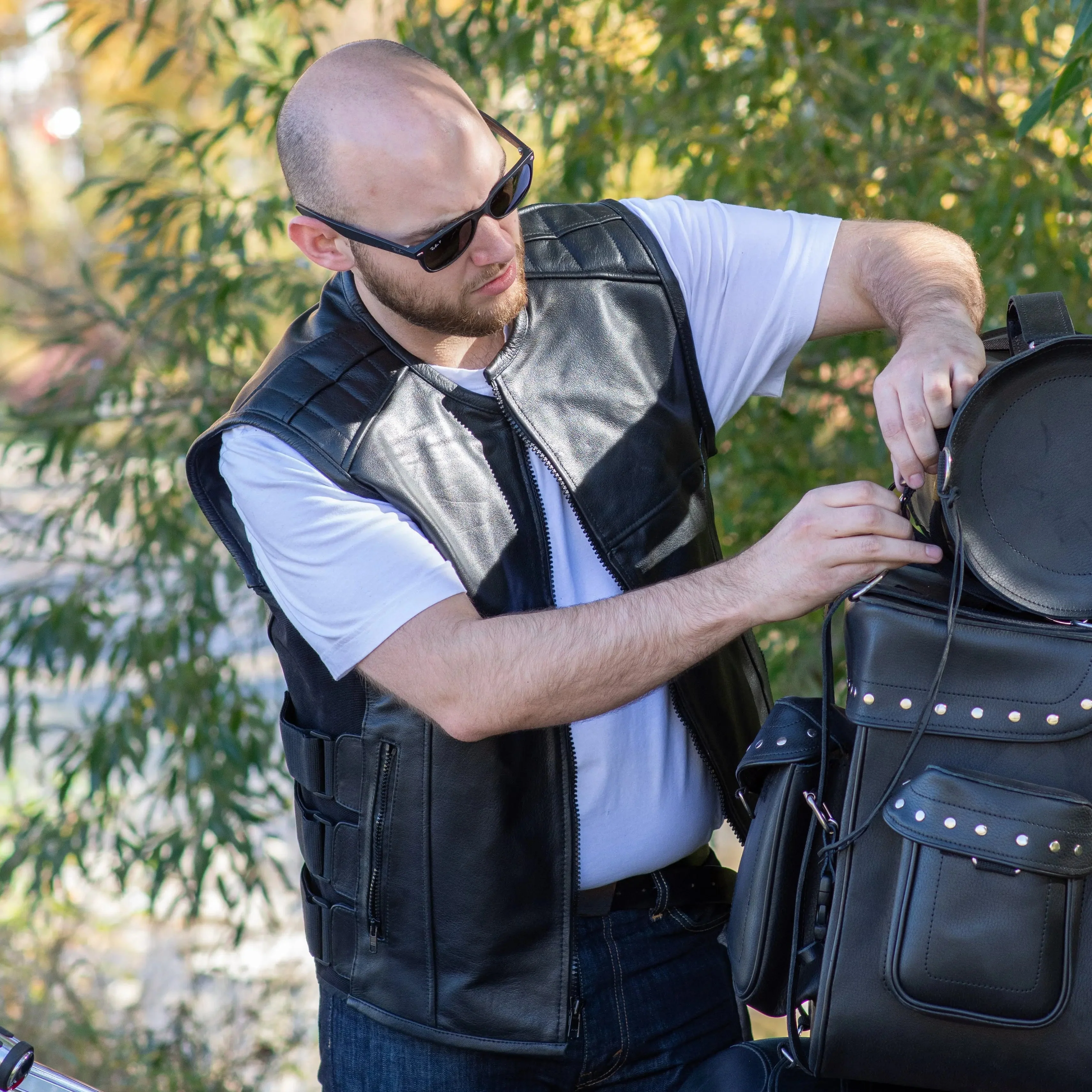 Open Road Men's Zip-Up Tactical Leather Vest - Image 6