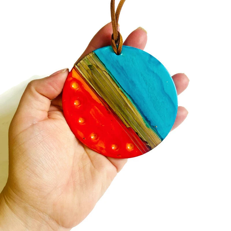 Oversized Disc Pendant Necklace Handmade - Image 2