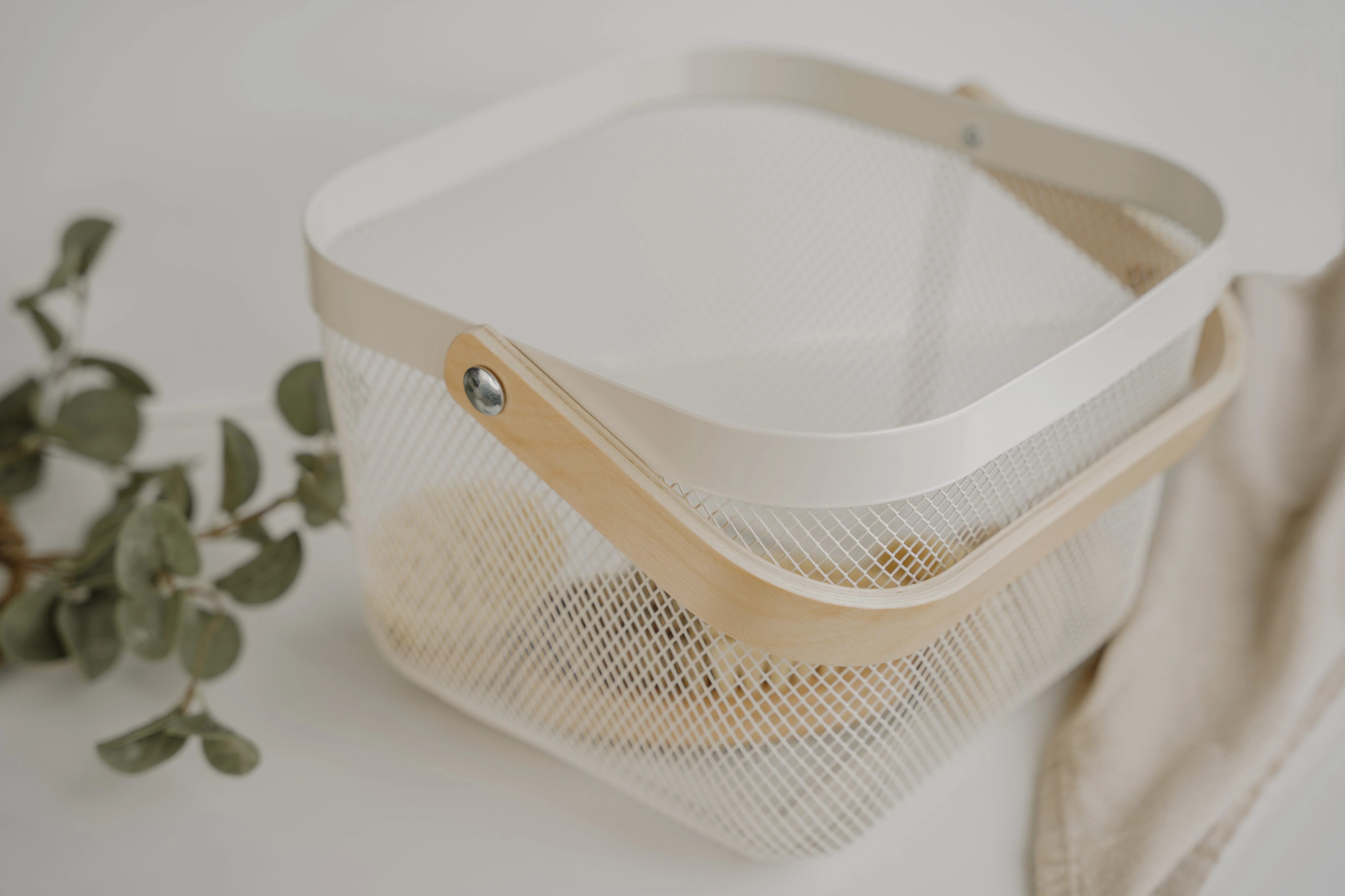 Panier métal blanc et bois - Image 2