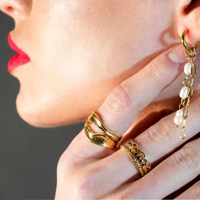 PERLA: Vintage Inspired Multi Staked Ring with Solitaire Zirconia Gemstone - Image 2