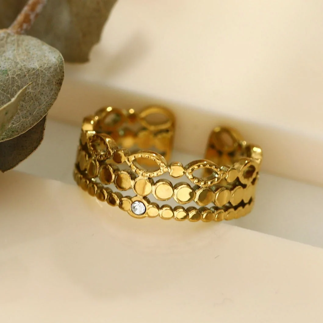 PERLA: Vintage Inspired Multi Staked Ring with Solitaire Zirconia Gemstone - Image 5
