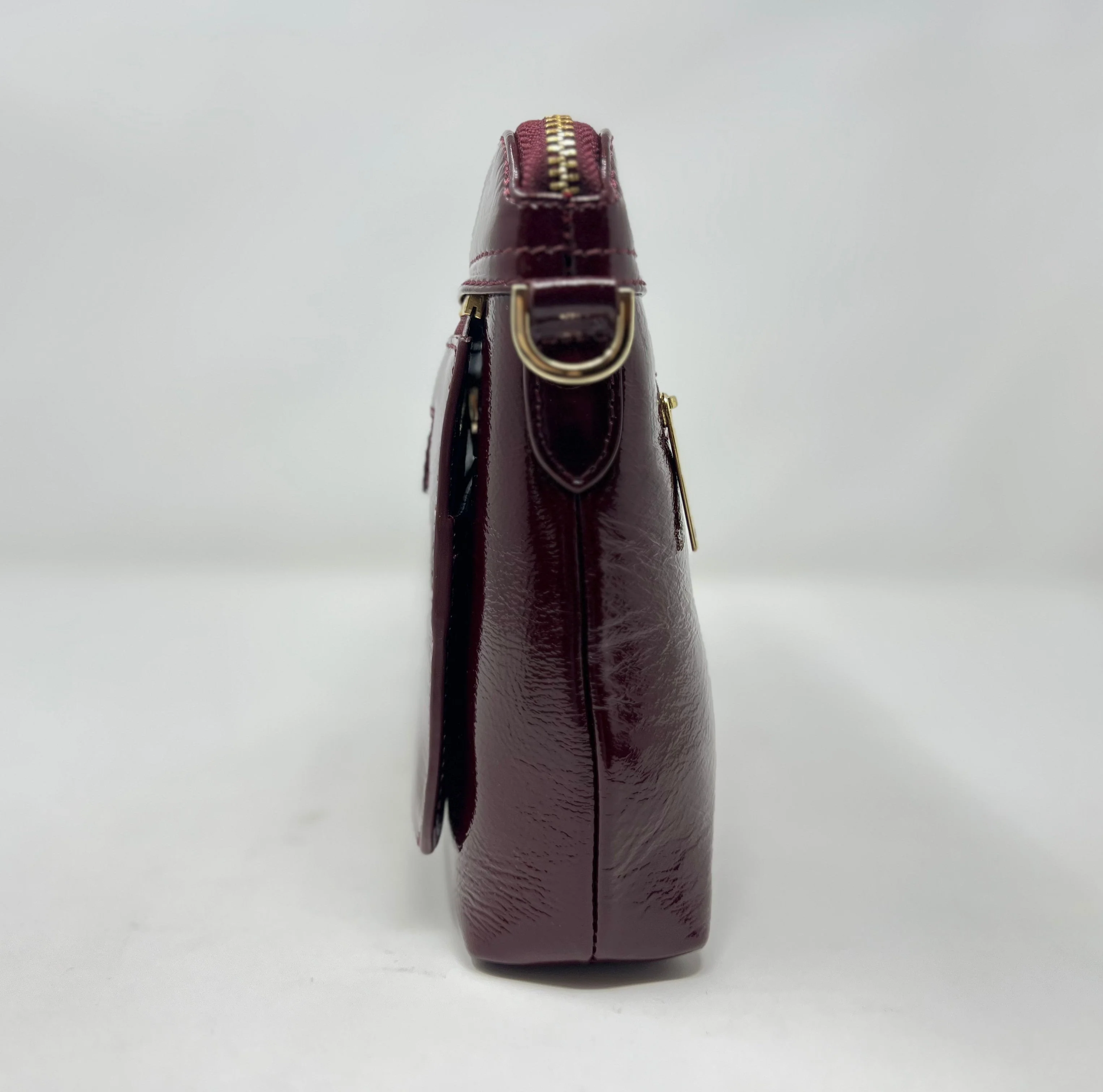 Petit Sac à Bandoulière en Cuir Rouge bordeaux vernis , Brigitte - Image 2