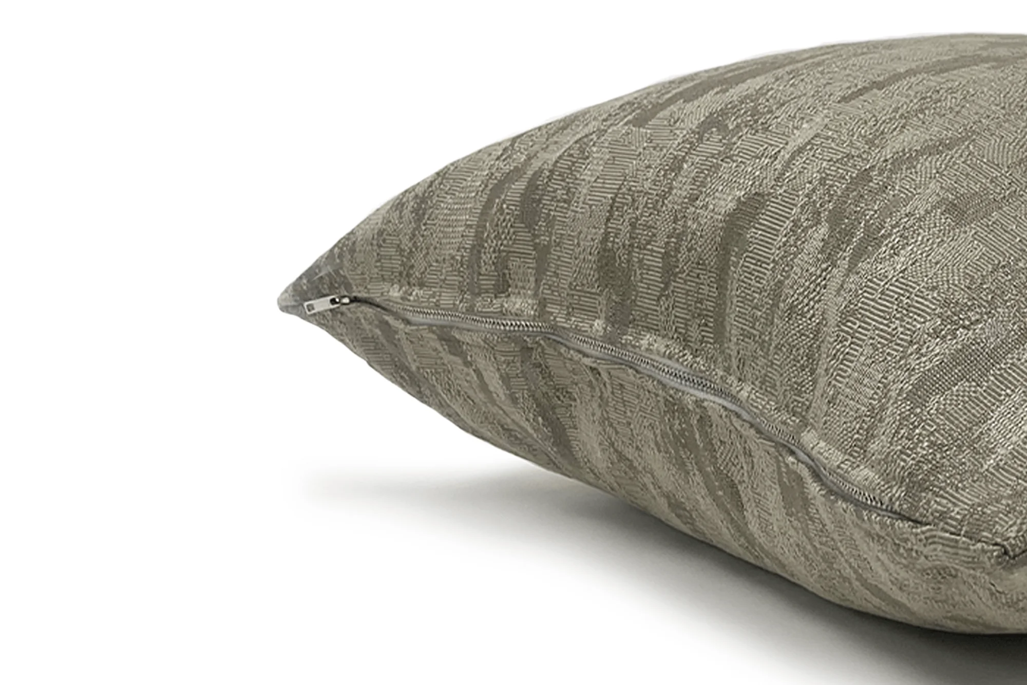 Plumbago Cushion Cover - Image 3