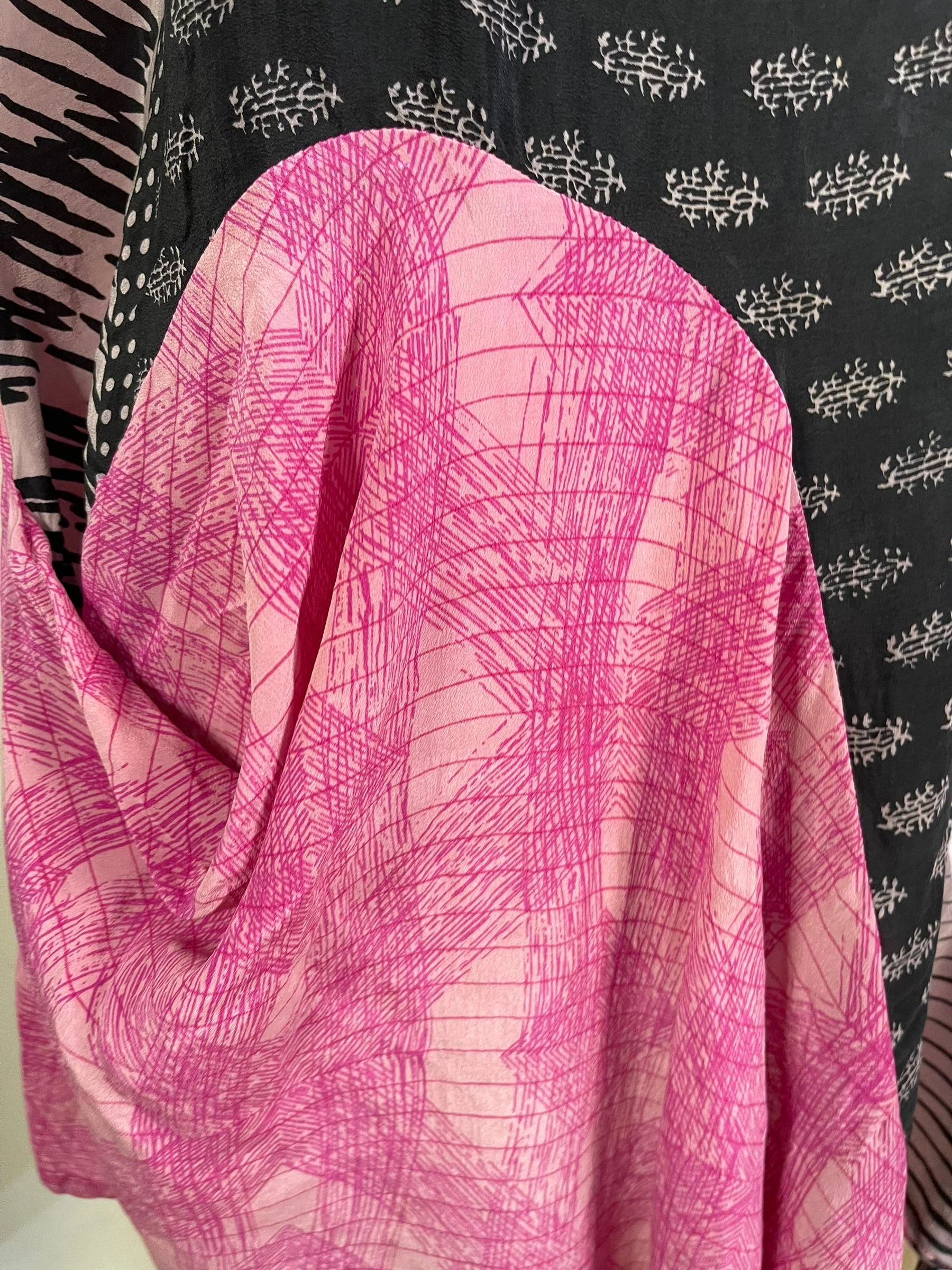 PRC6051 Avatar Pure Silk Self Pocket Tunic Dress - Image 3