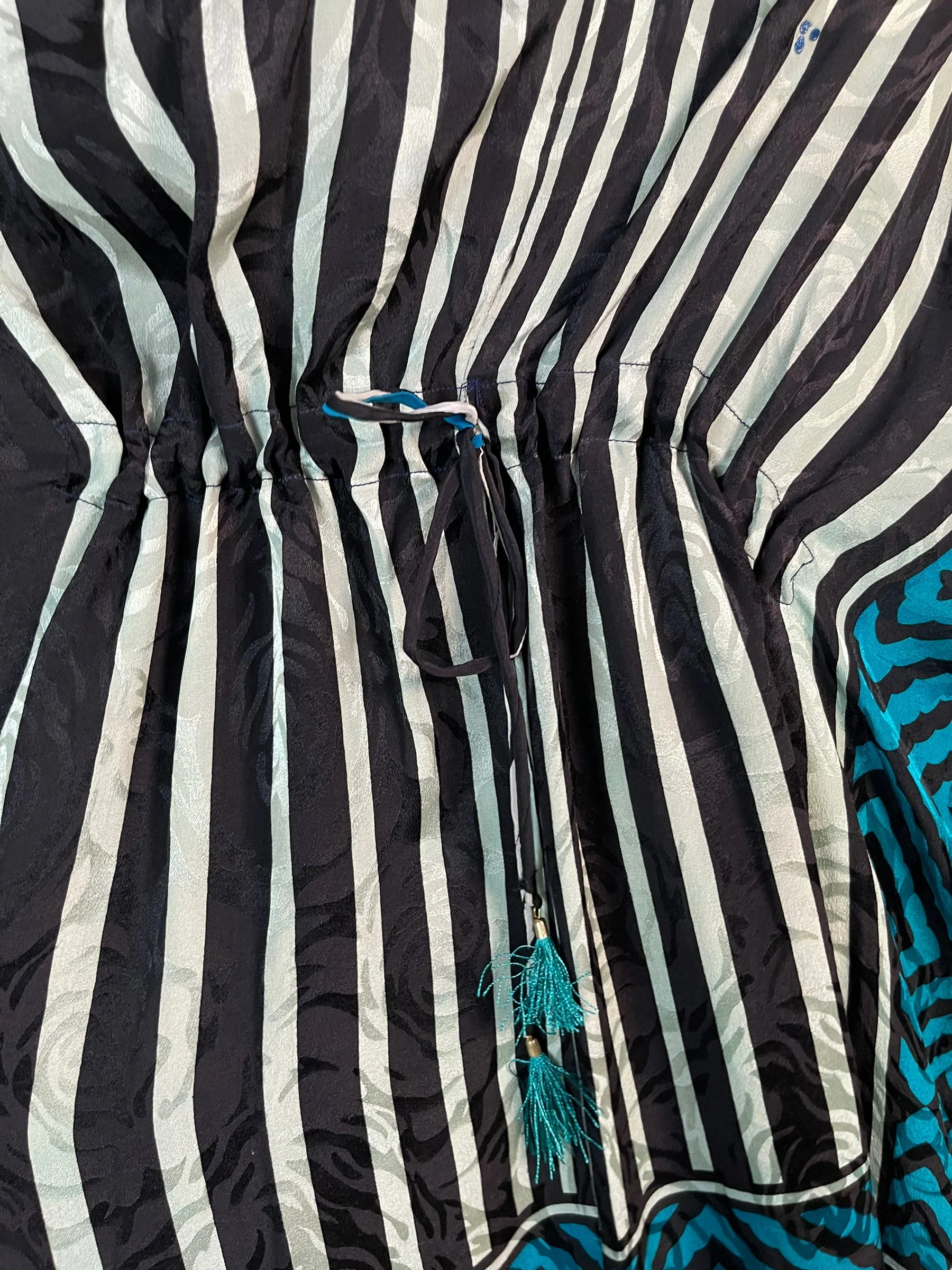 PRC6392 Avatar Pure Silk Maxi Kaftan - Image 4