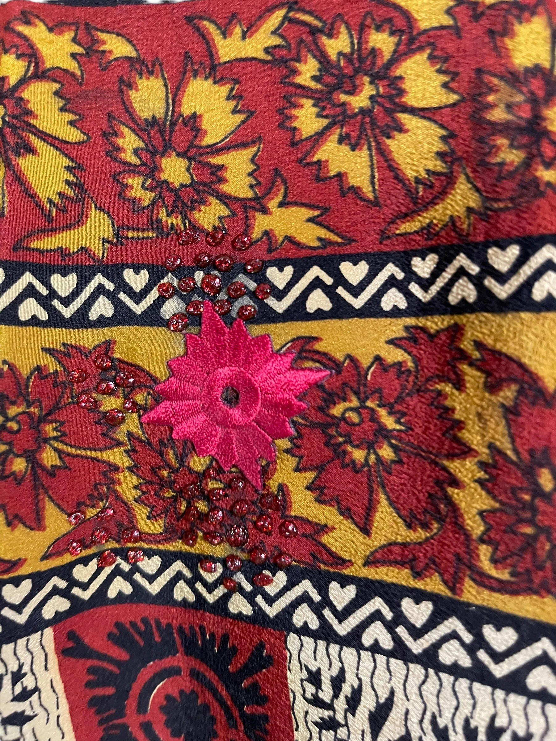 PRC7028 Avatar Pure Silk Capelet Poncho - Image 3