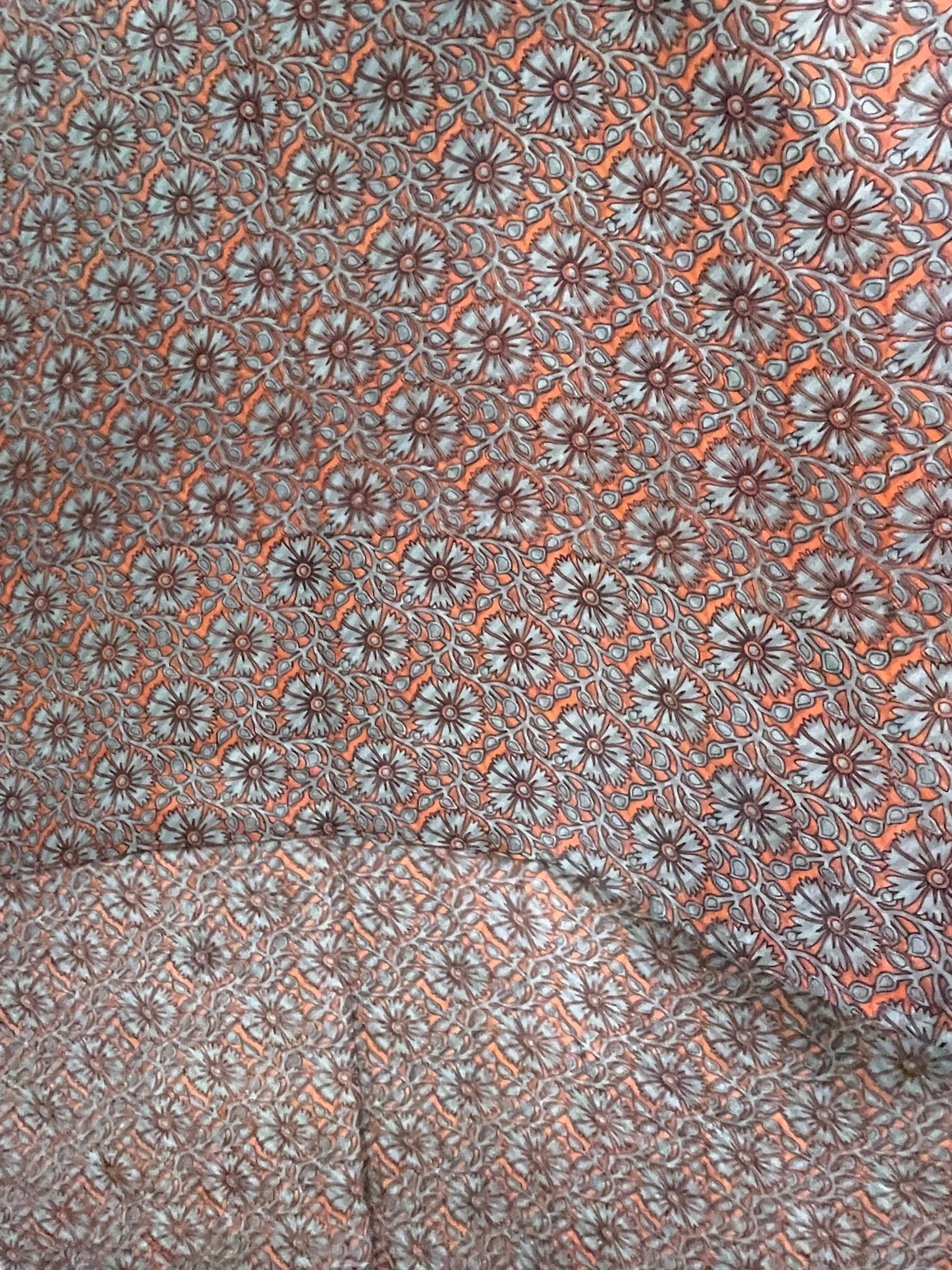 PRC7702 Avatar Pure Silk Hi Lo Top - Image 3