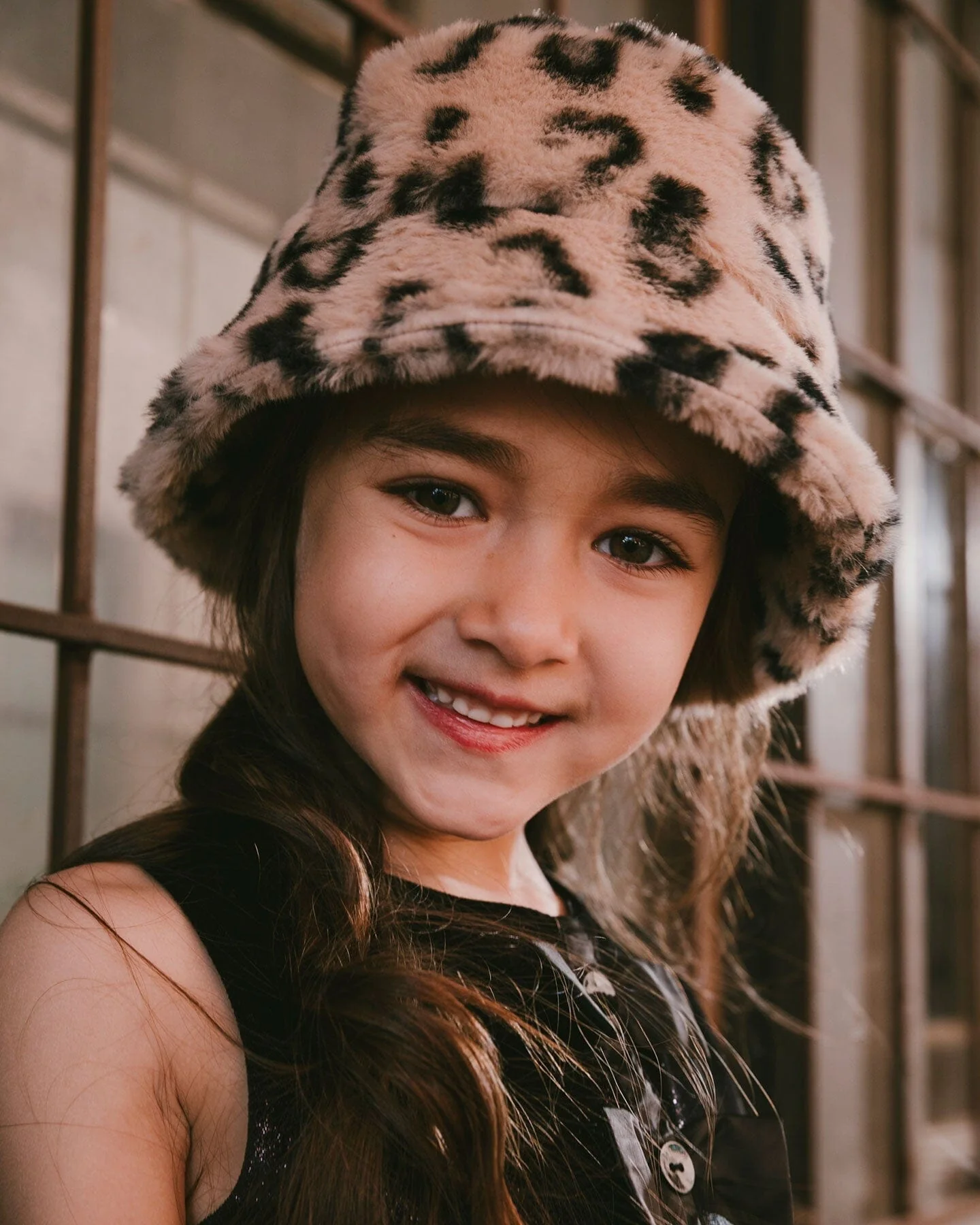 Printed Fake Fur Bucket Hat - Image 2
