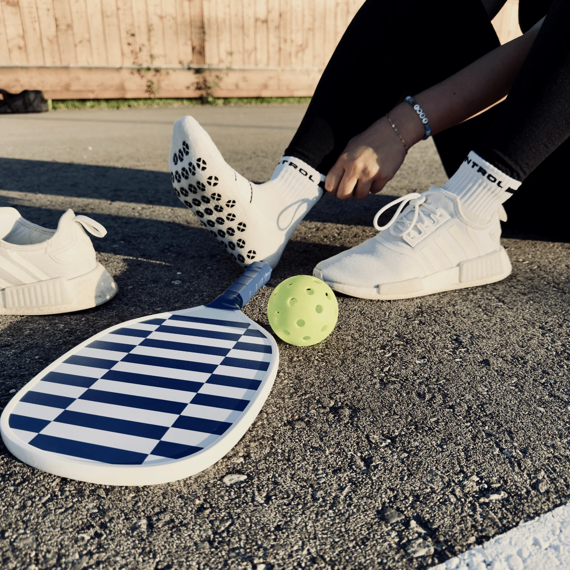 Quarter Pro - White - Image 2