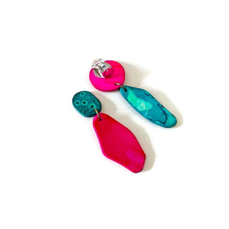 Quirky Mismatch Asymmetric Earrings - Image 3