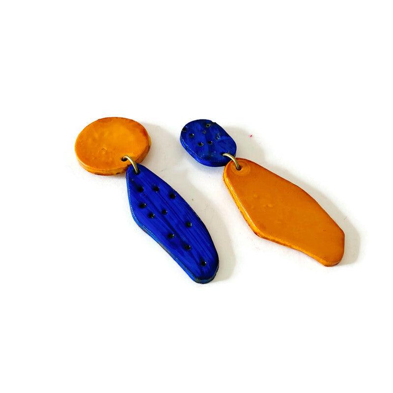 Quirky Mismatch Asymmetric Earrings - Image 4