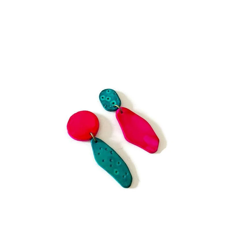 Quirky Mismatch Asymmetric Earrings - Image 6