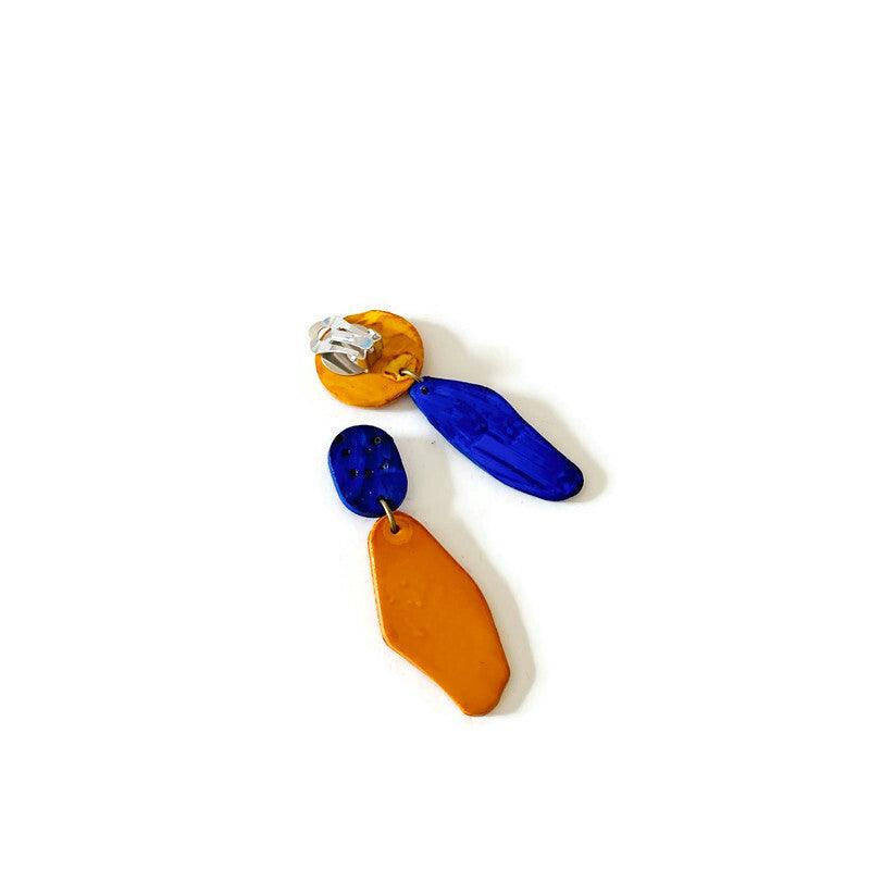 Quirky Mismatch Asymmetric Earrings - Image 7