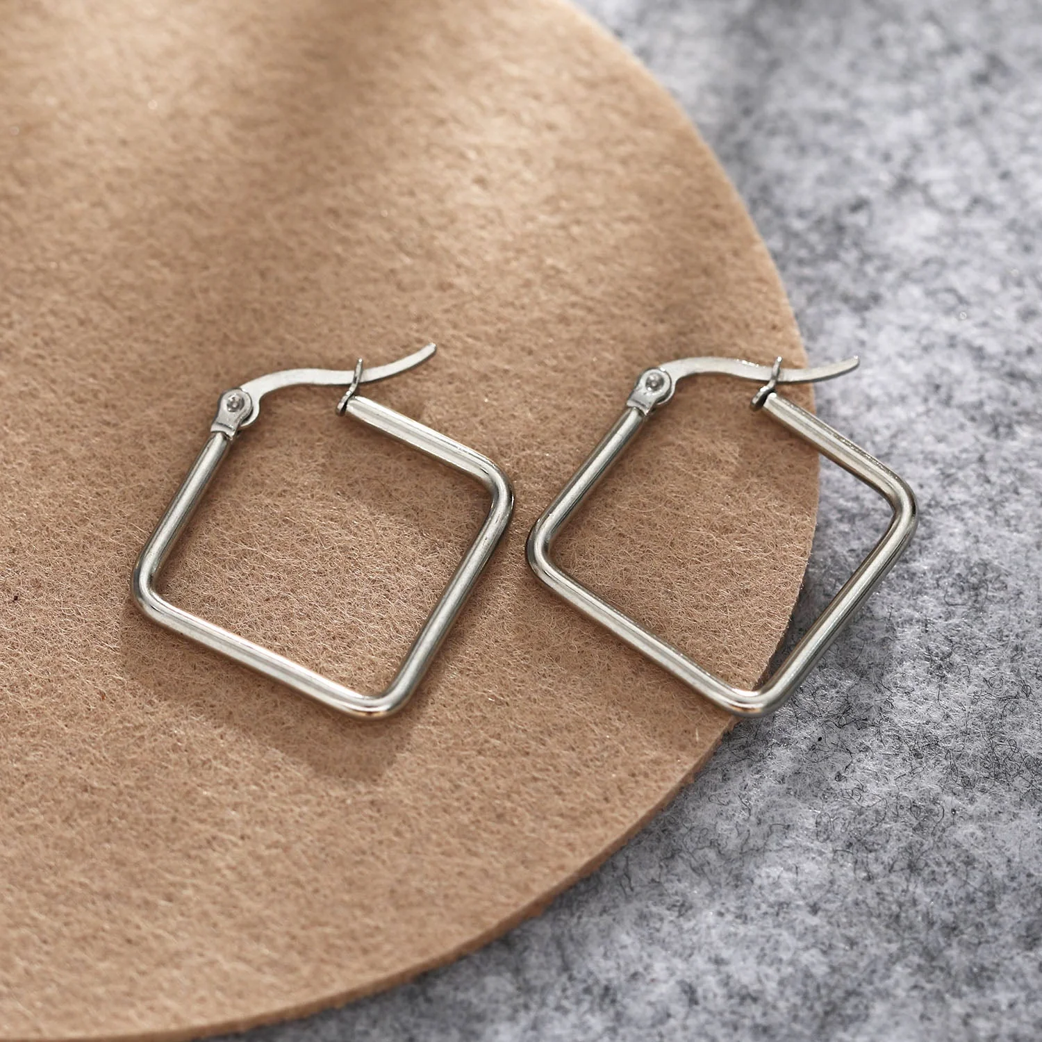 REILYNN Small Square Shaped Hoops. In Gold & Silver. - Image 11