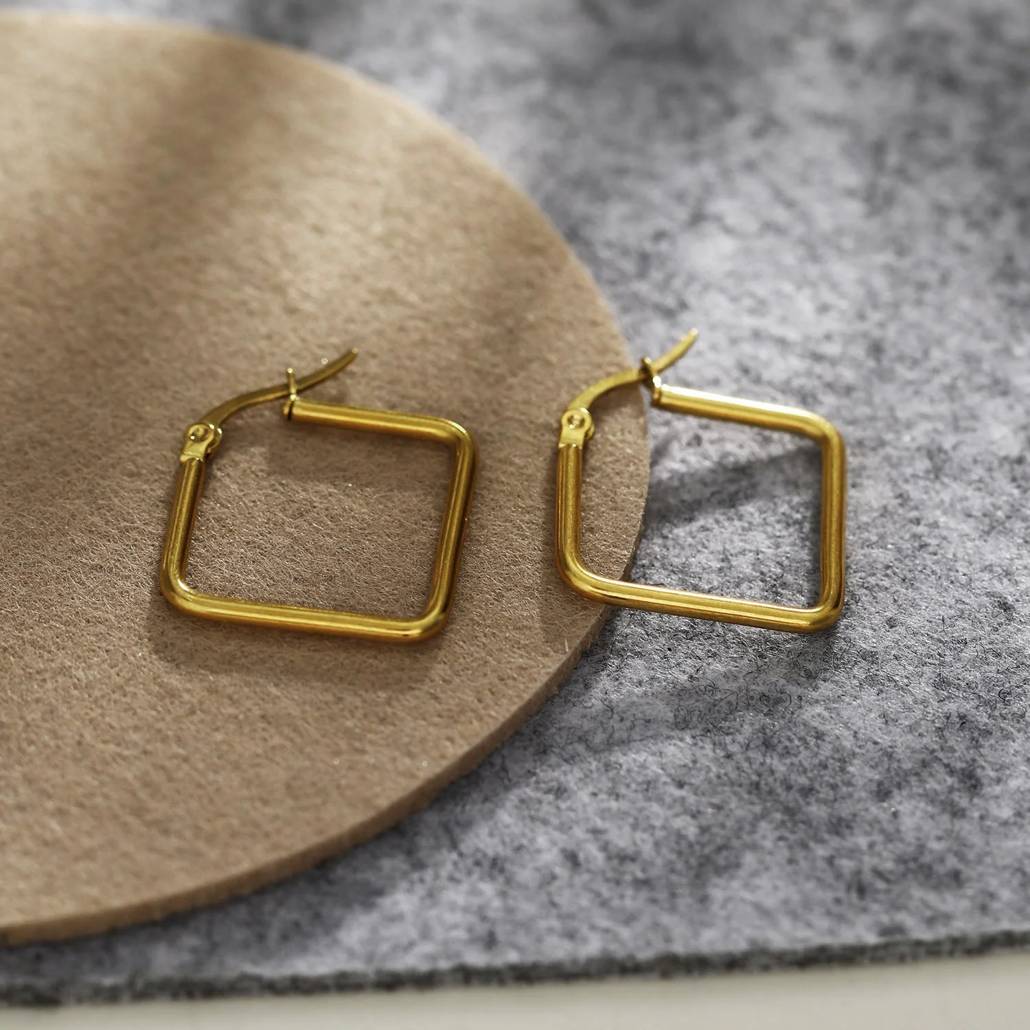 REILYNN Small Square Shaped Hoops. In Gold & Silver. - Image 6