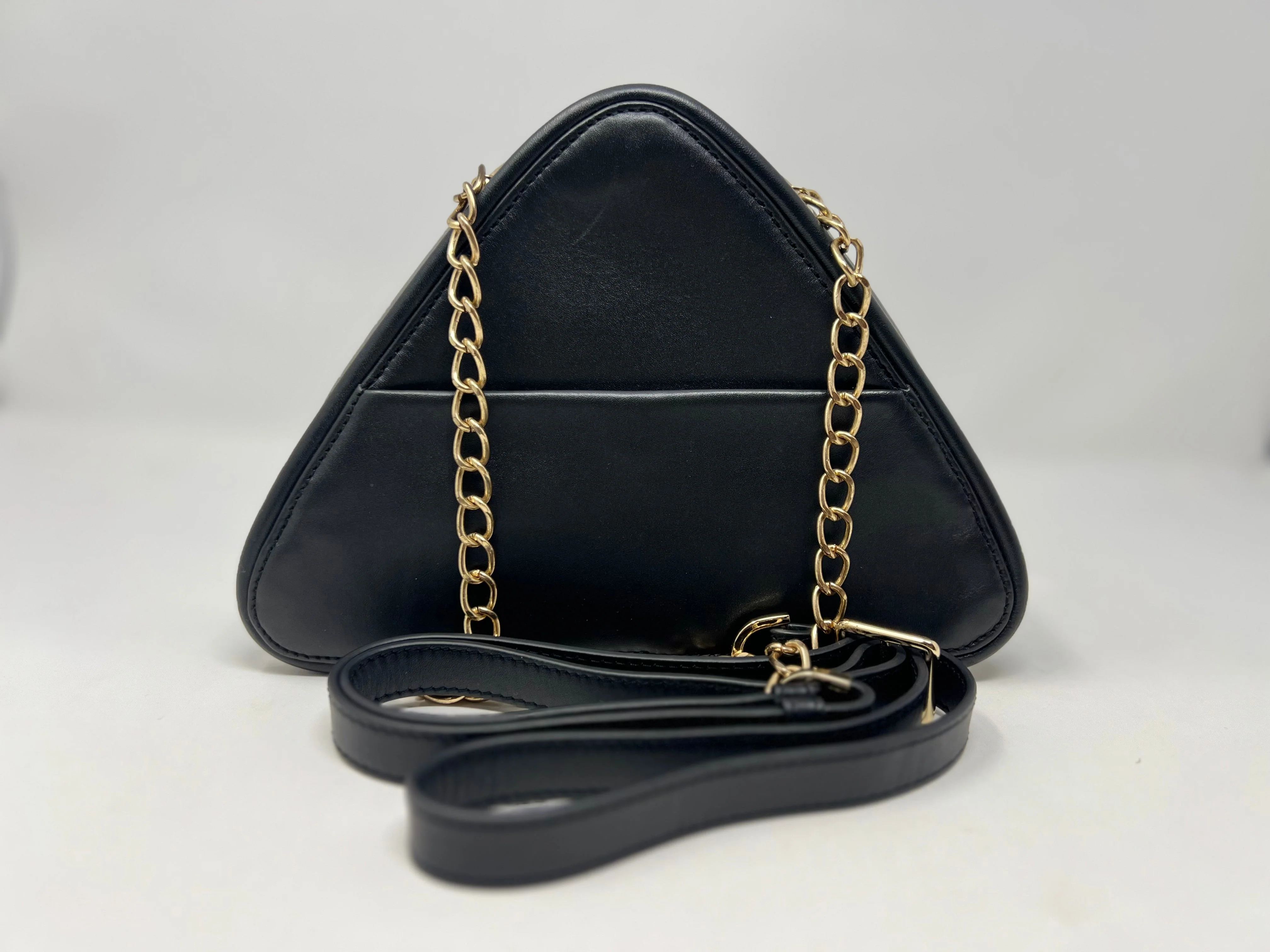 Sac de soirée de forme triangulaire, Noir, Kiana - Image 3