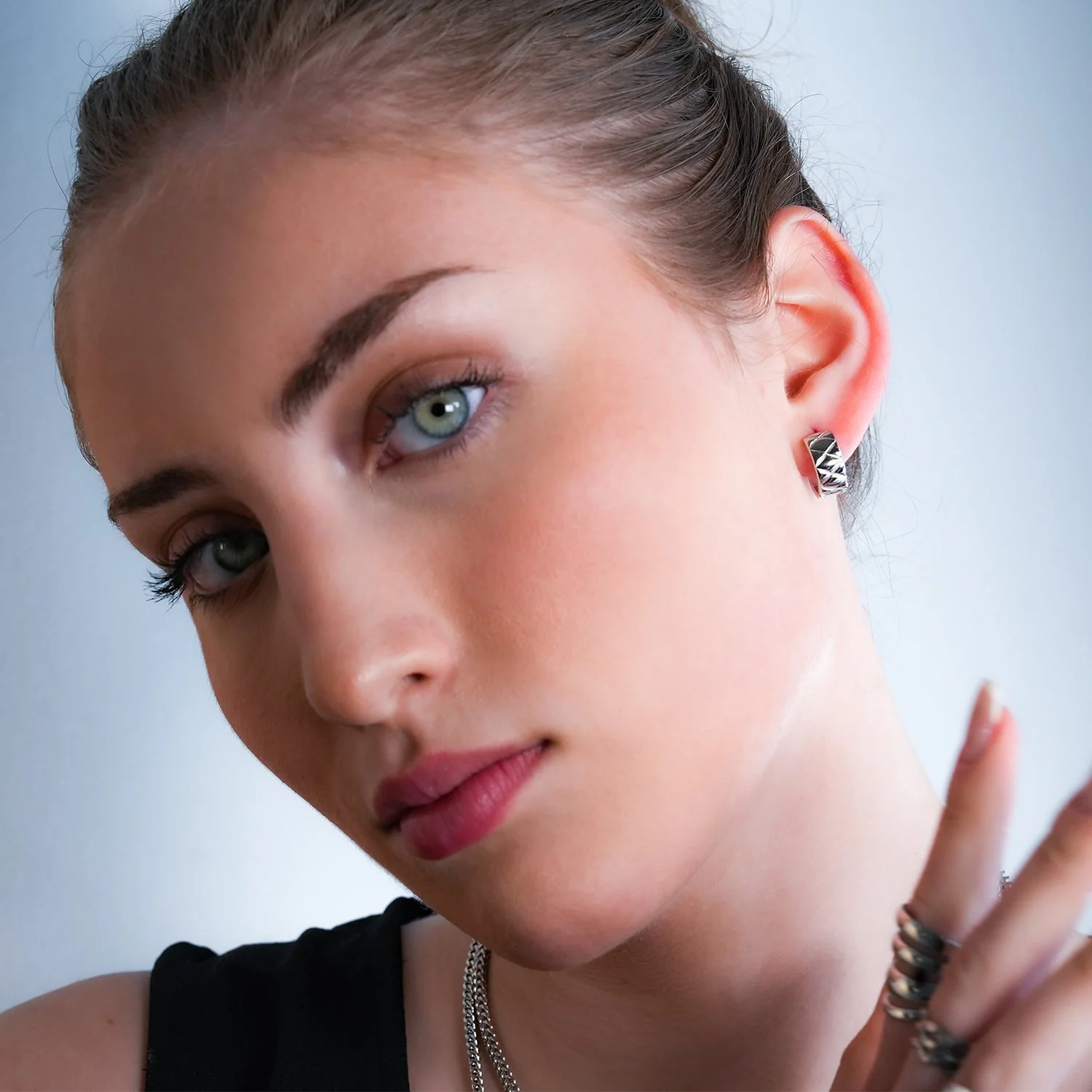 SHELBURNE: Decorative Etched Wide Mini Hoop Earrings in White Gold (Silver Toned) - Image 6