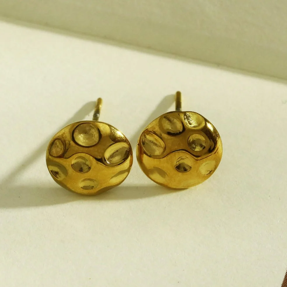 SIGRID Textured Disc Stud Earrings - Image 3