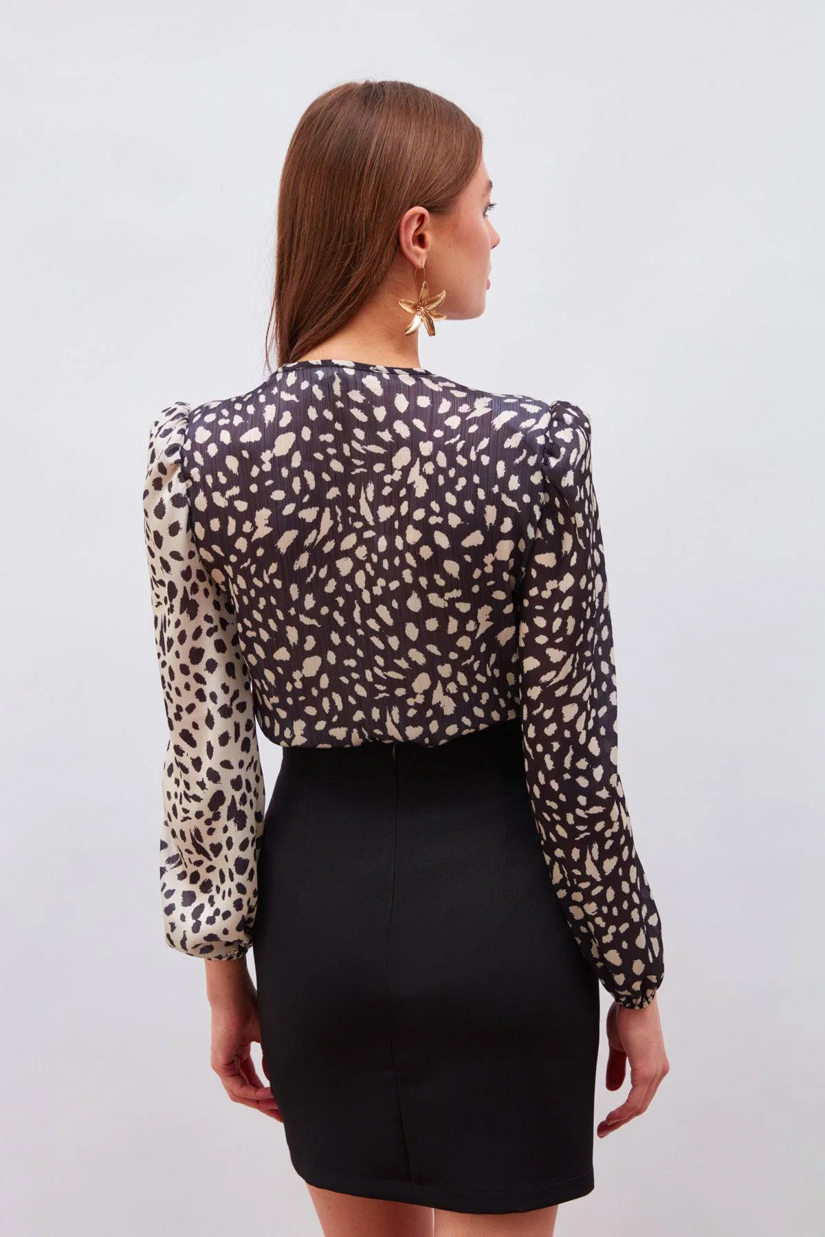 Silk Double-Breasted Patterned Bodysuit - Black and White - Image 5