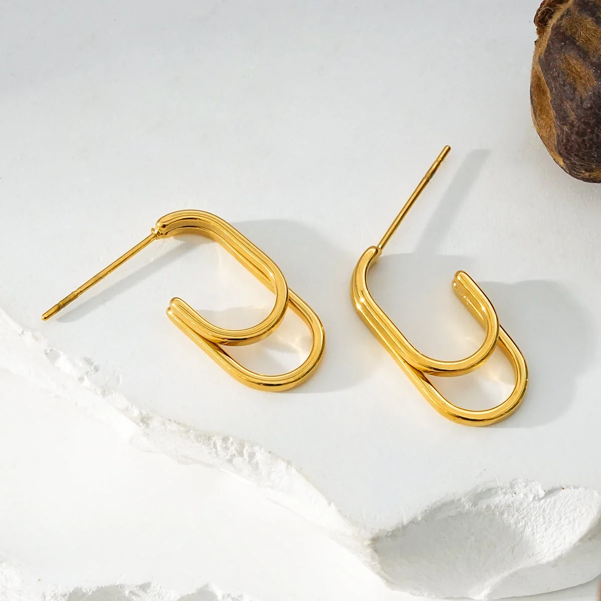 St SIMON Gold: Rounded Corners Double Rectangle Hoop Earrings - Image 3