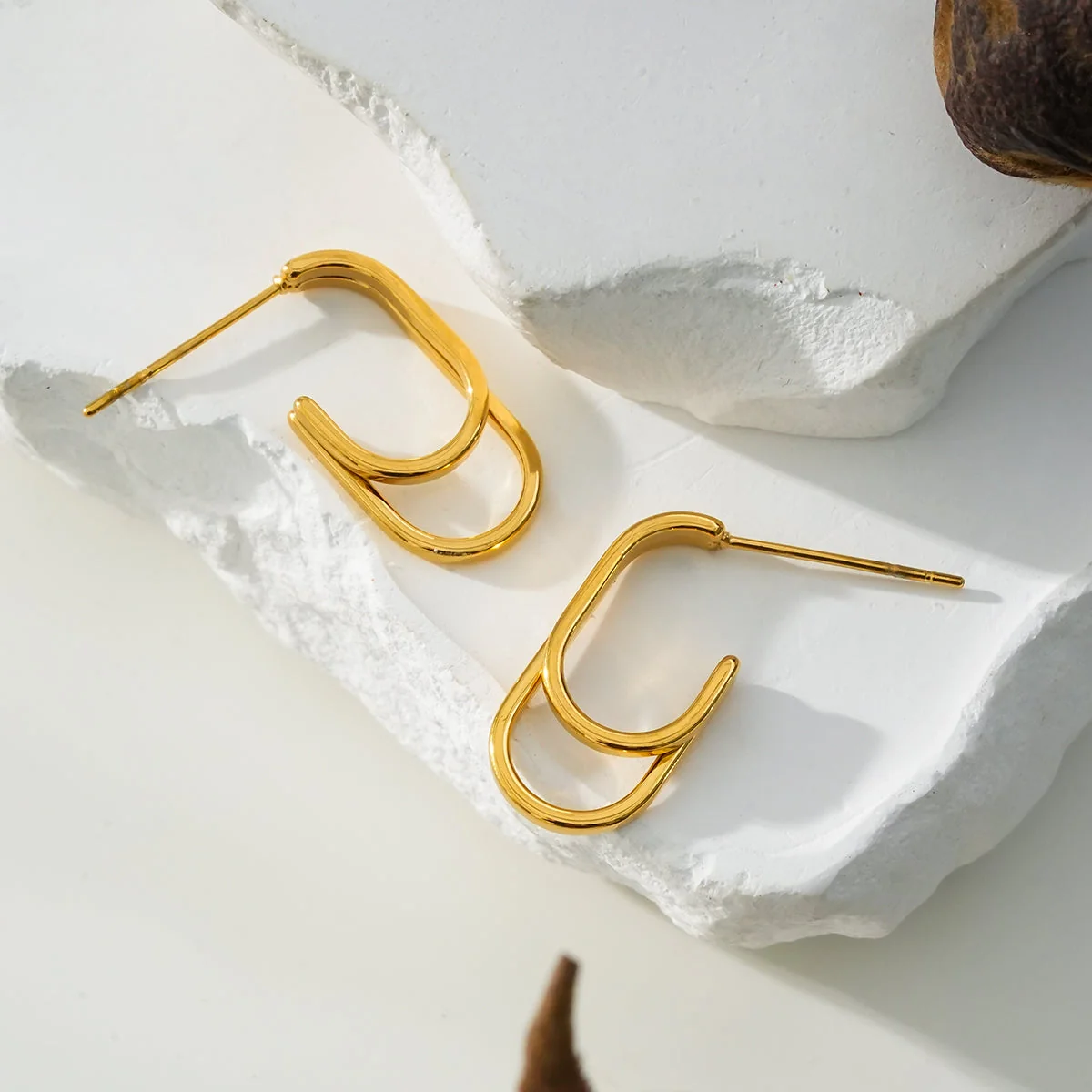 St SIMON Gold: Rounded Corners Double Rectangle Hoop Earrings - Image 5