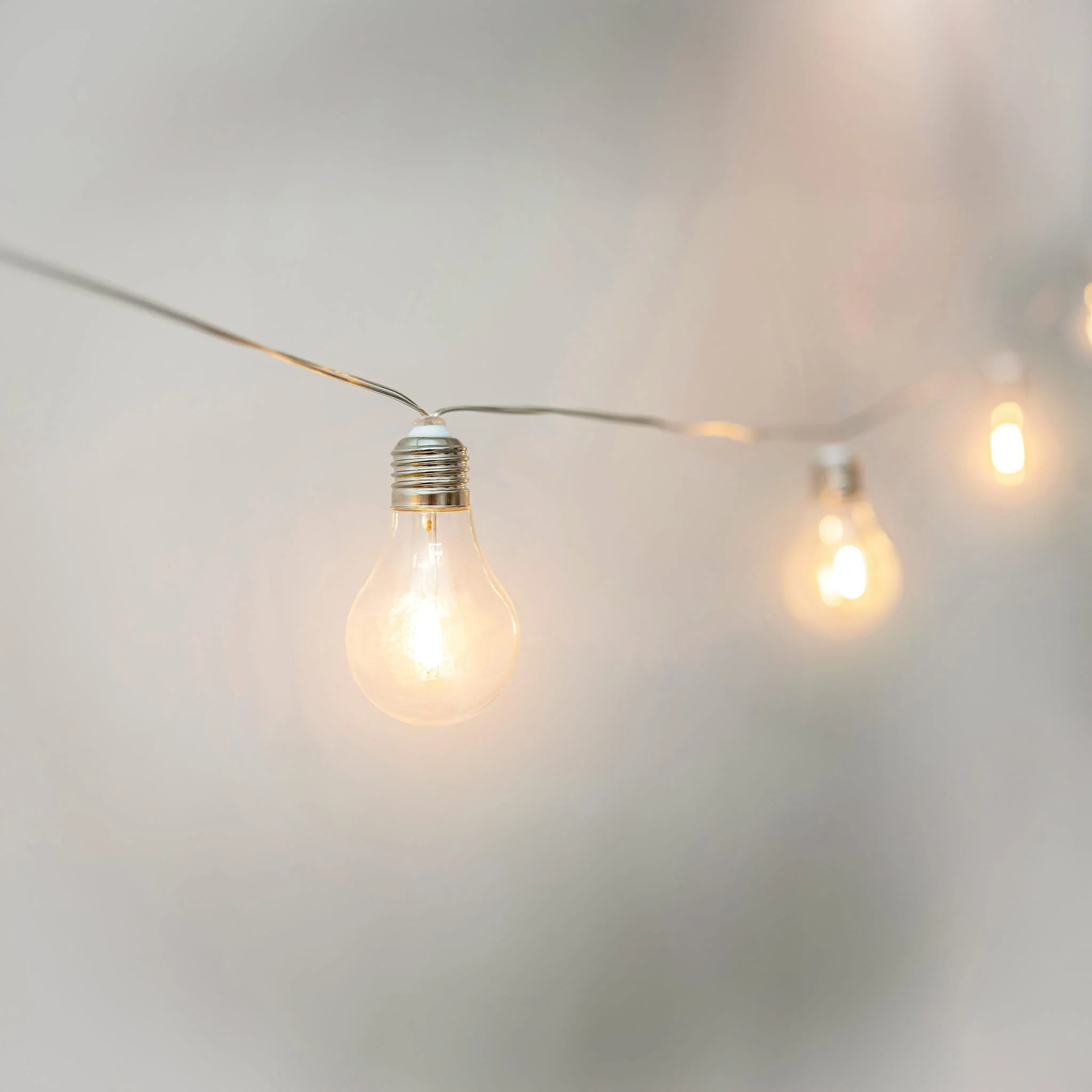 Stella<br> Solar-charged Garland - Image 10