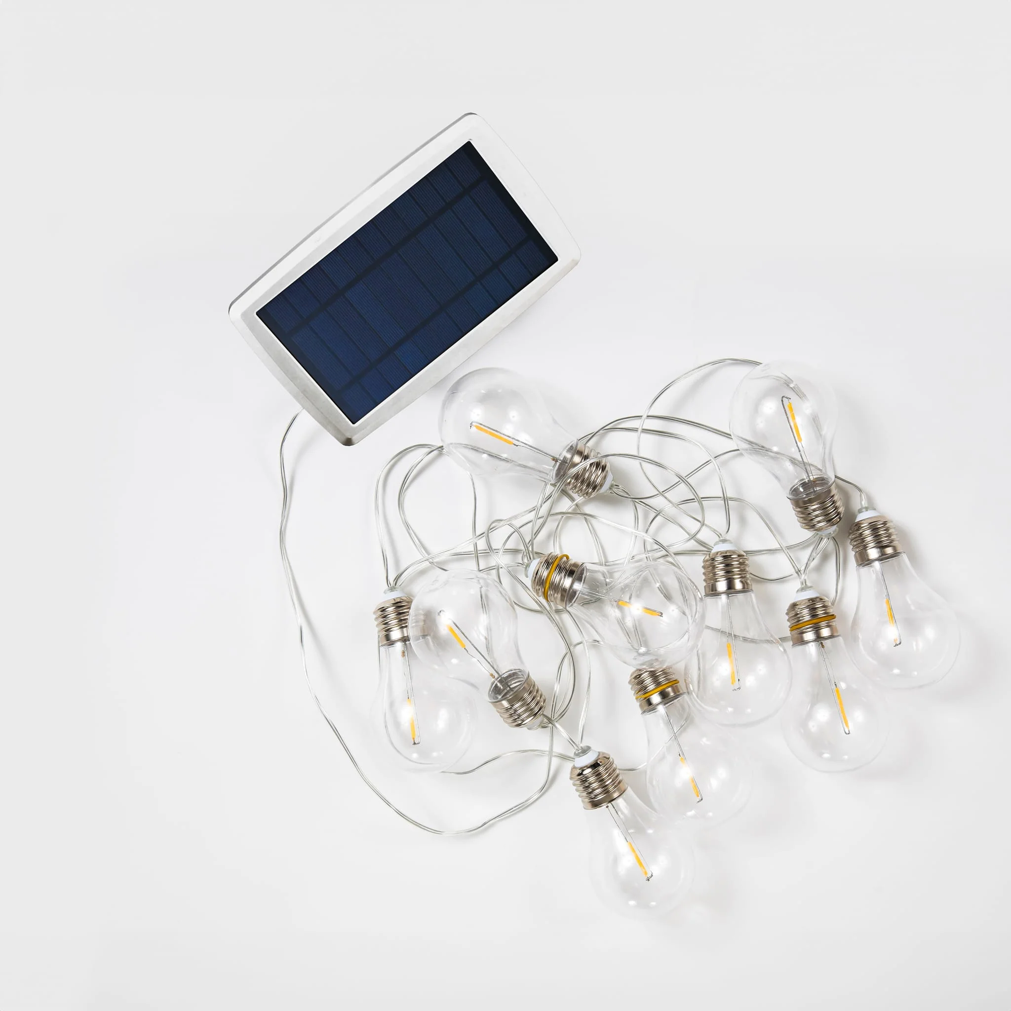 Stella<br> Solar-charged Garland - Image 12