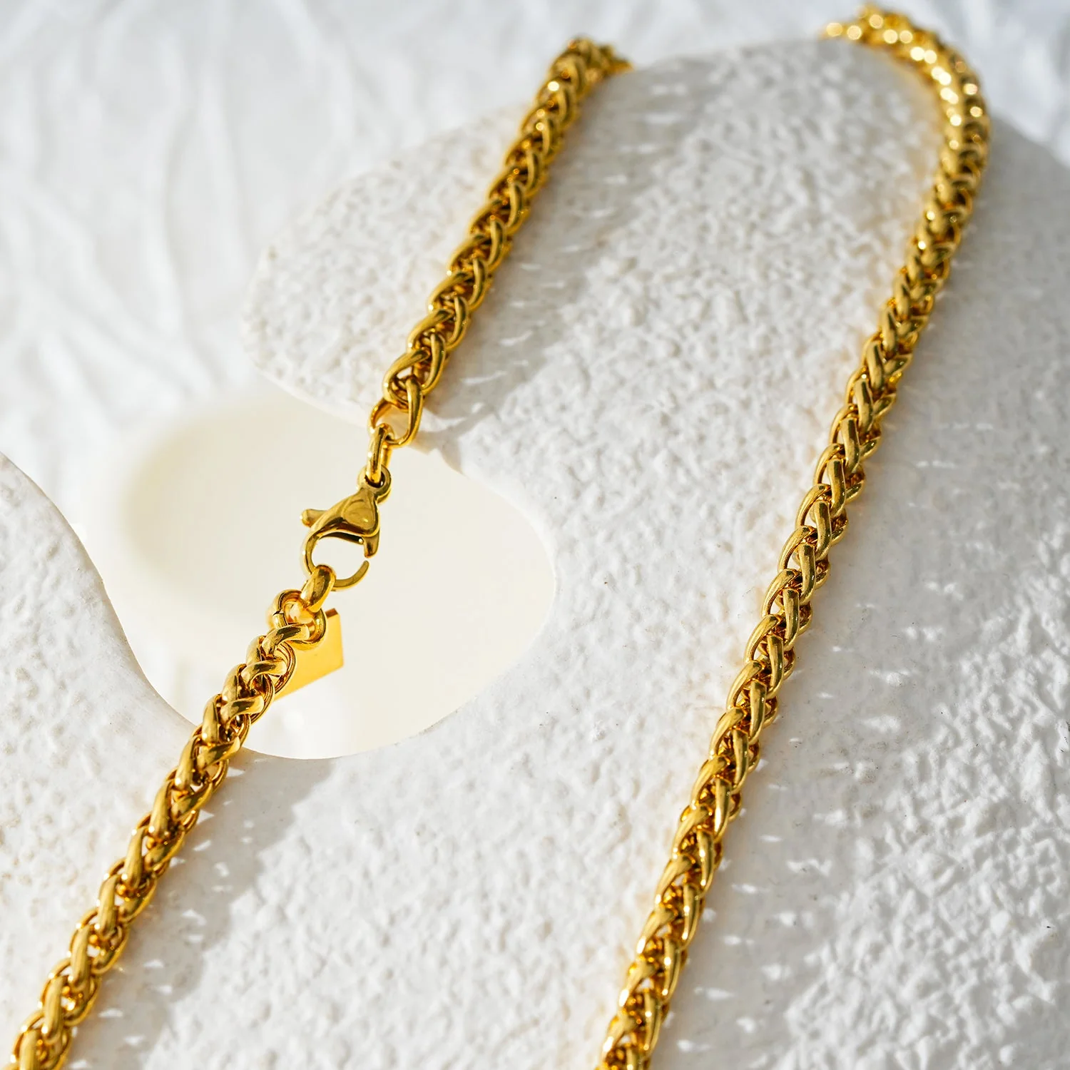 ACTON Gold: Mid Width Byzantine Chain Necklace. - Image 6