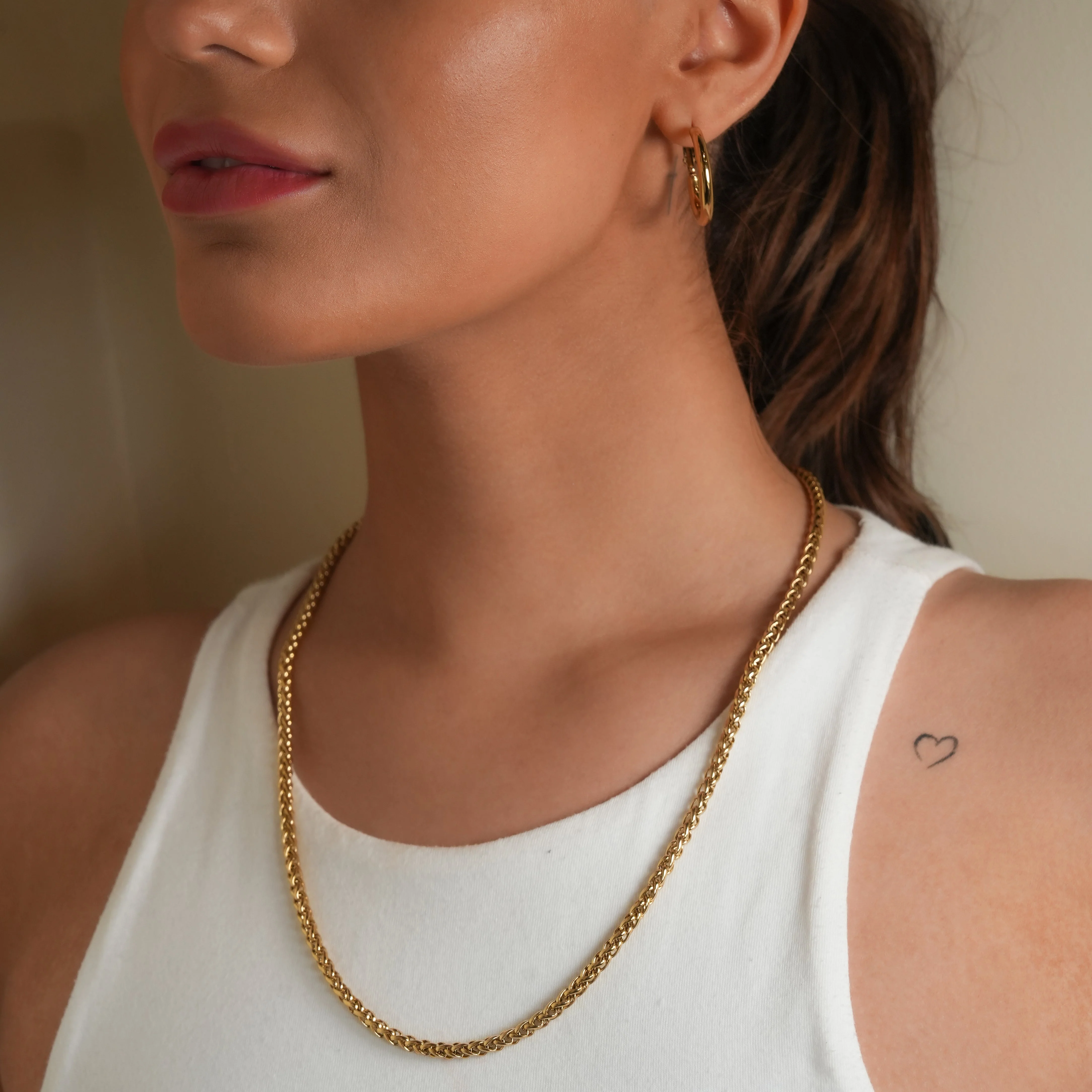 ACTON Gold: Mid Width Byzantine Chain Necklace. - Image 9