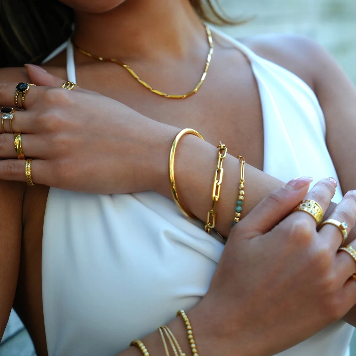 Style BARGARH: Classic Style Gold Bangle - Image 2