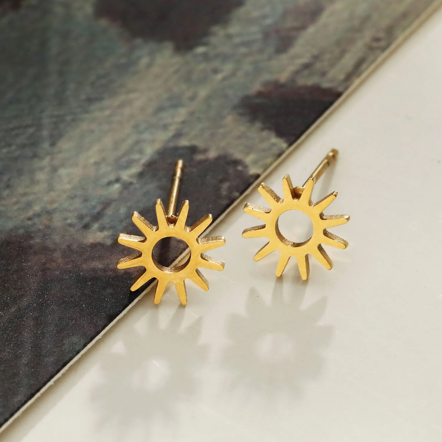 Style EDLA: 'Starry Night' Stud Earrings Gold - Image 2