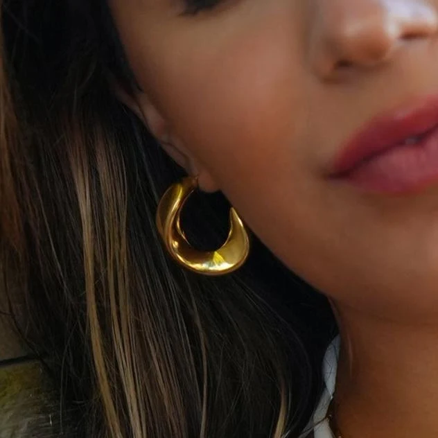 Style GALENA Gold: Twisted Hoop Style Earrings - Image 8